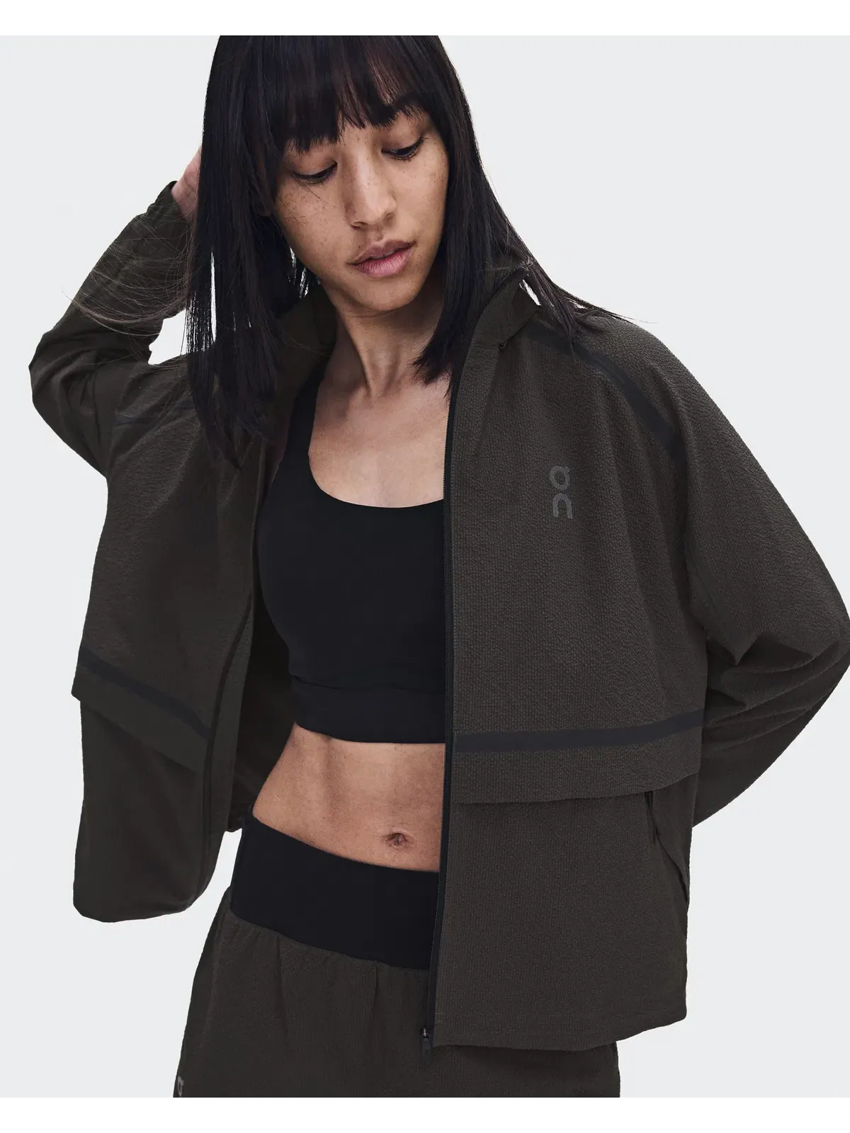 Женская беговая куртка с водоотталкивающей тканью Performance Volt Jacket On — 5