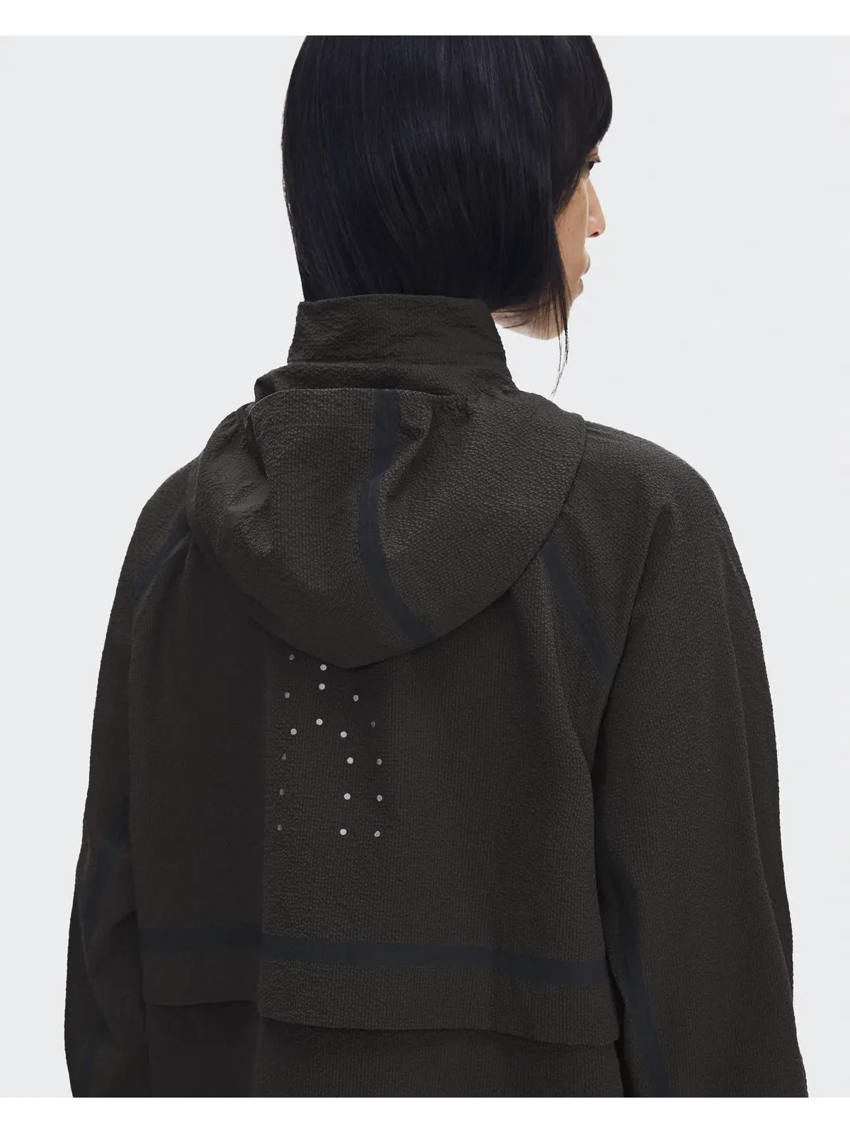 Женская беговая куртка с водоотталкивающей тканью Performance Volt Jacket On — 8