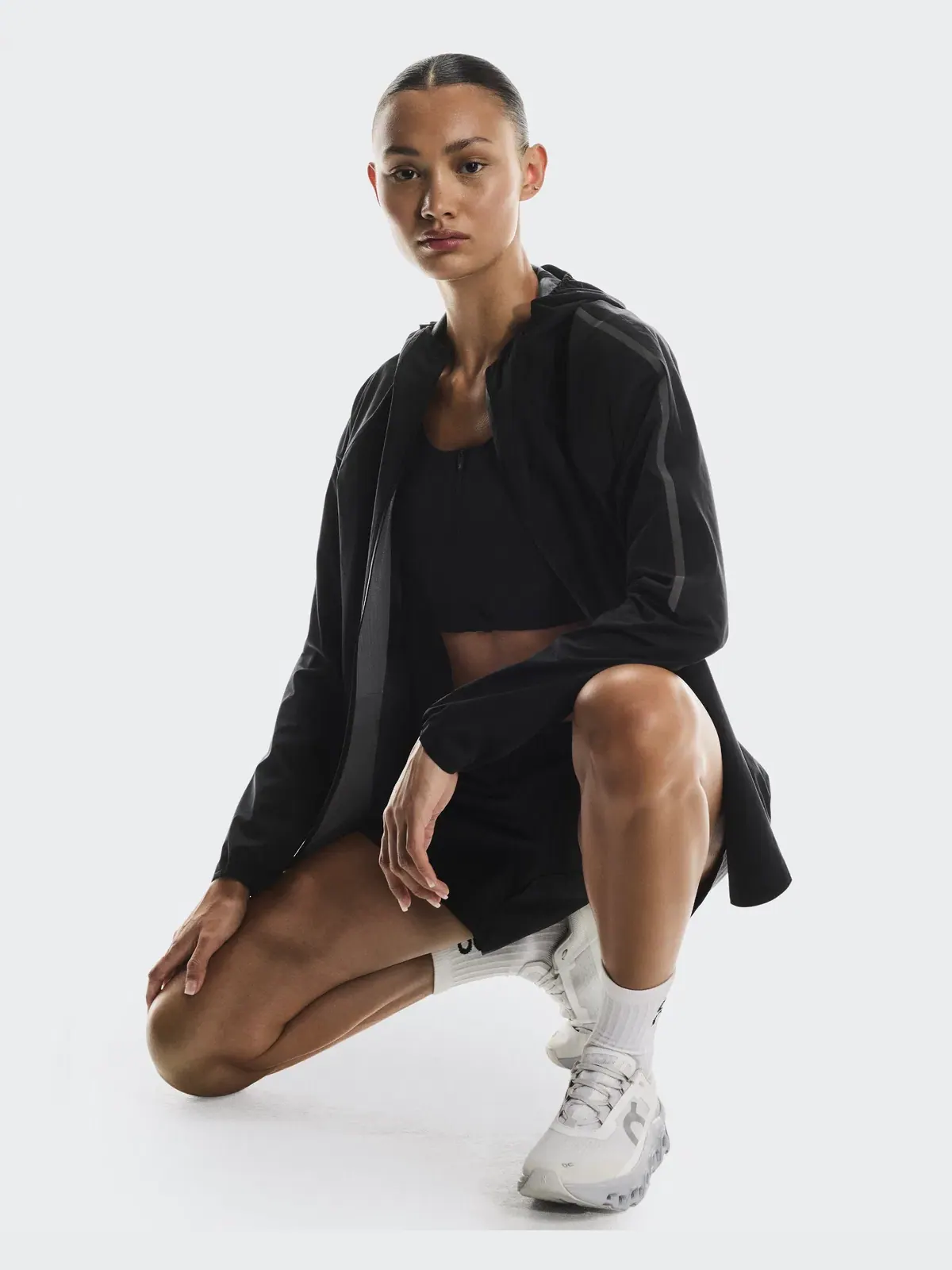 Женская куртка беговая водостойкая с капюшоном Performance Jacket Waterproof On — 8