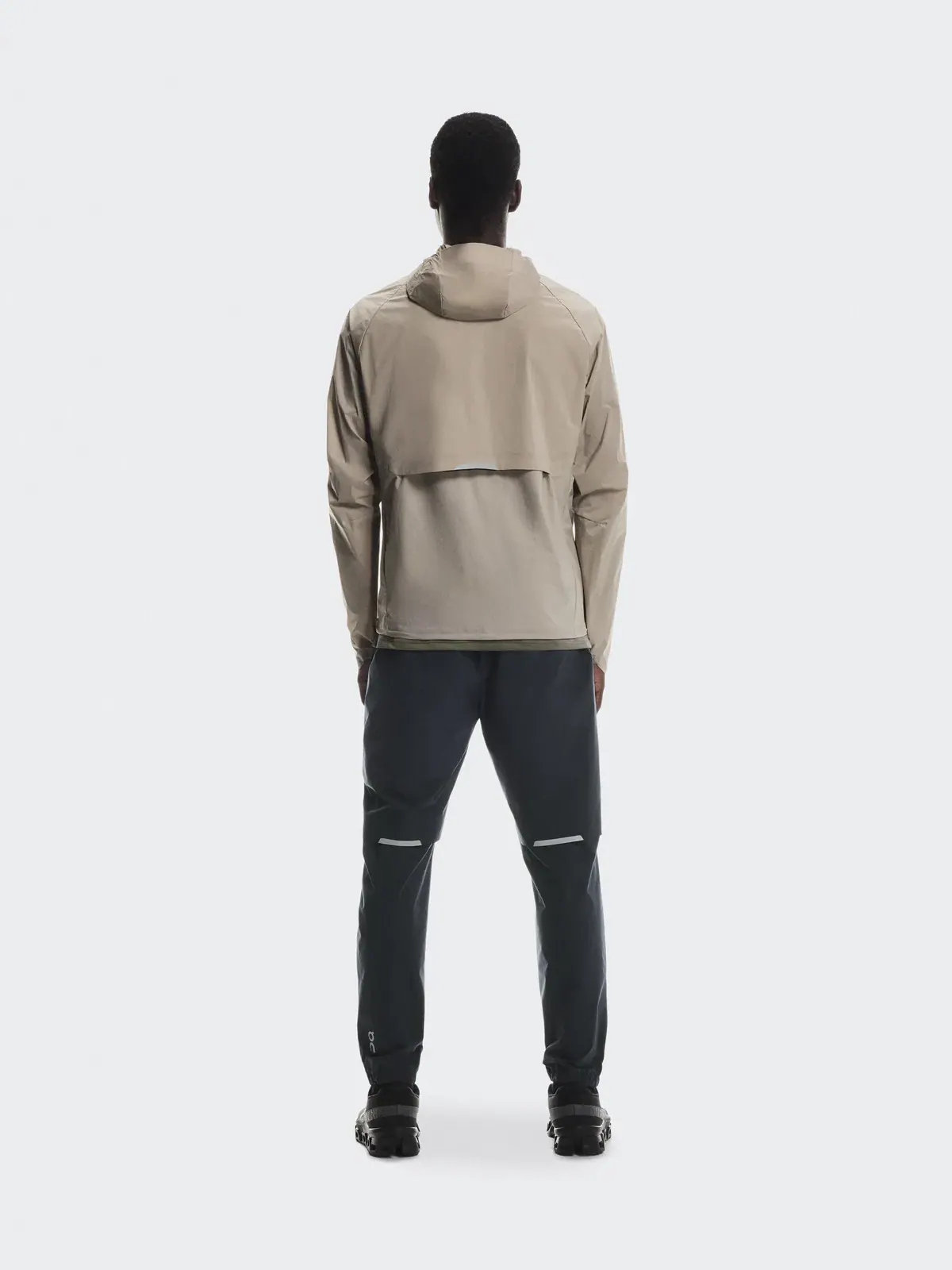Мужская беговая куртка с водоотталкивающей отделкой Core Jacket On — 3