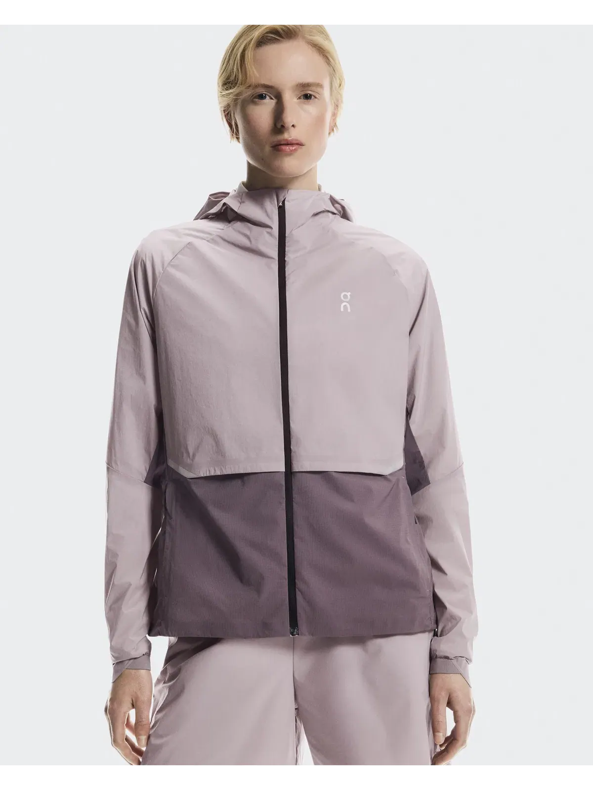 Женская беговая куртка водоотталкивающая Regular Core Jacket On, Heron Gobi — 4