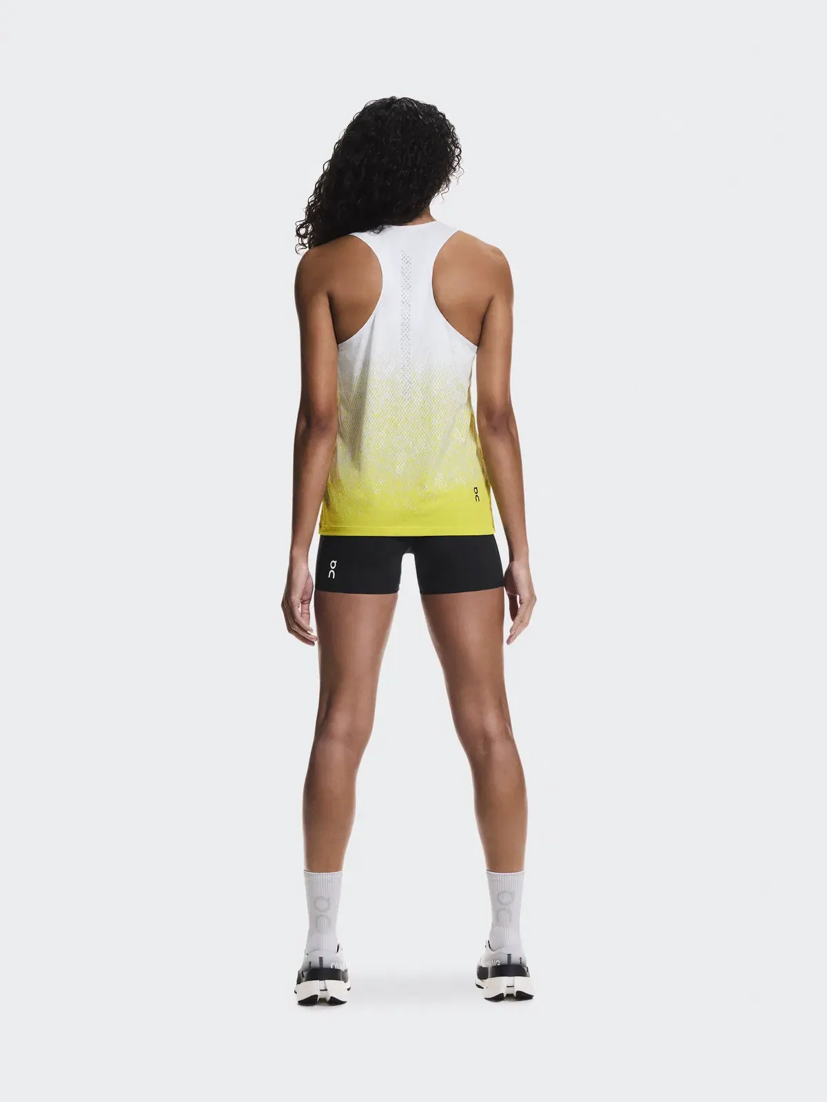 Женская беговая майка без рукавов ультралегкая Zero Singlet On — 3