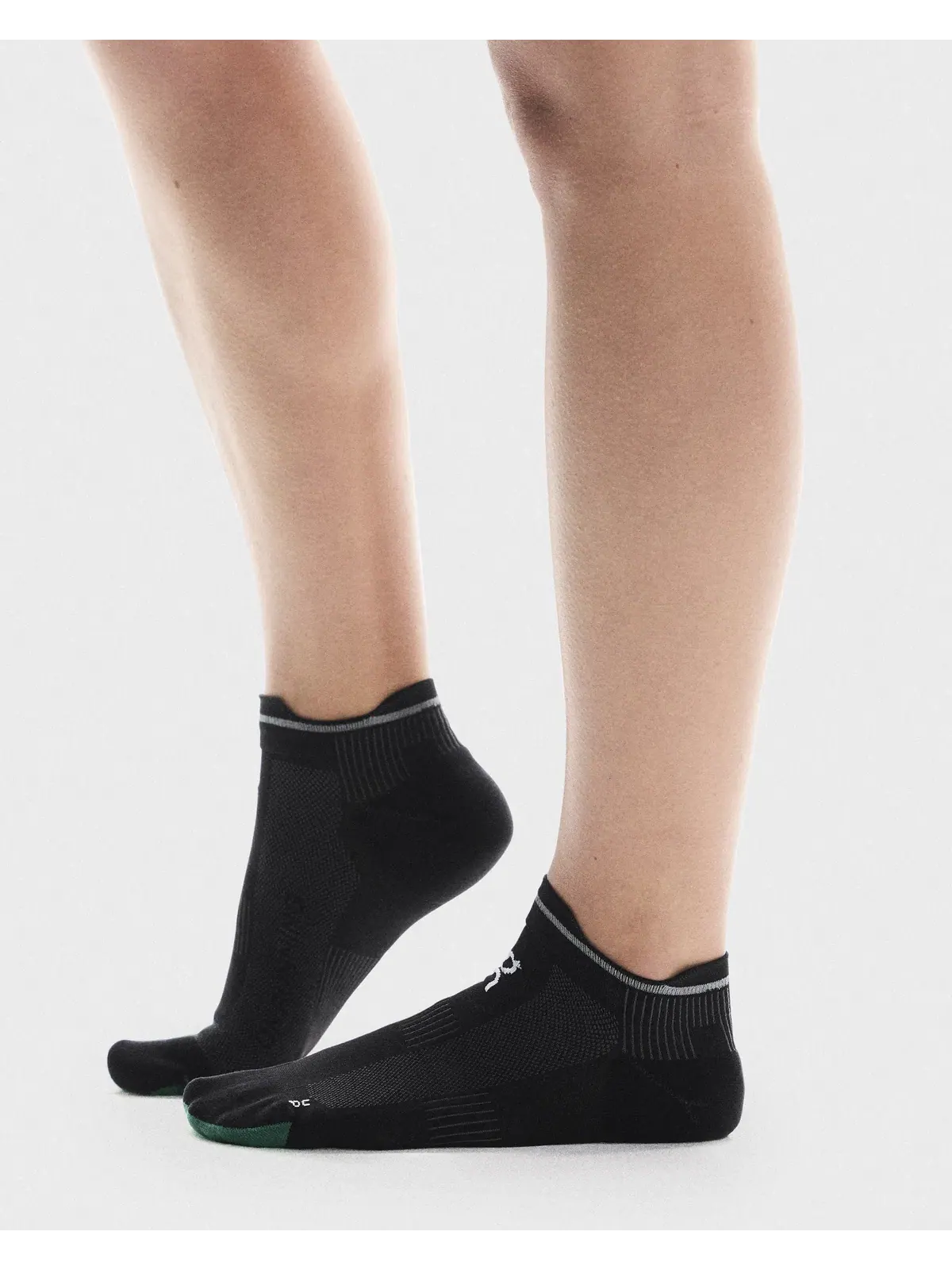 Носки для бега с низкой посадкой с компрессионными зонами Elite Run Sock Low On — 3