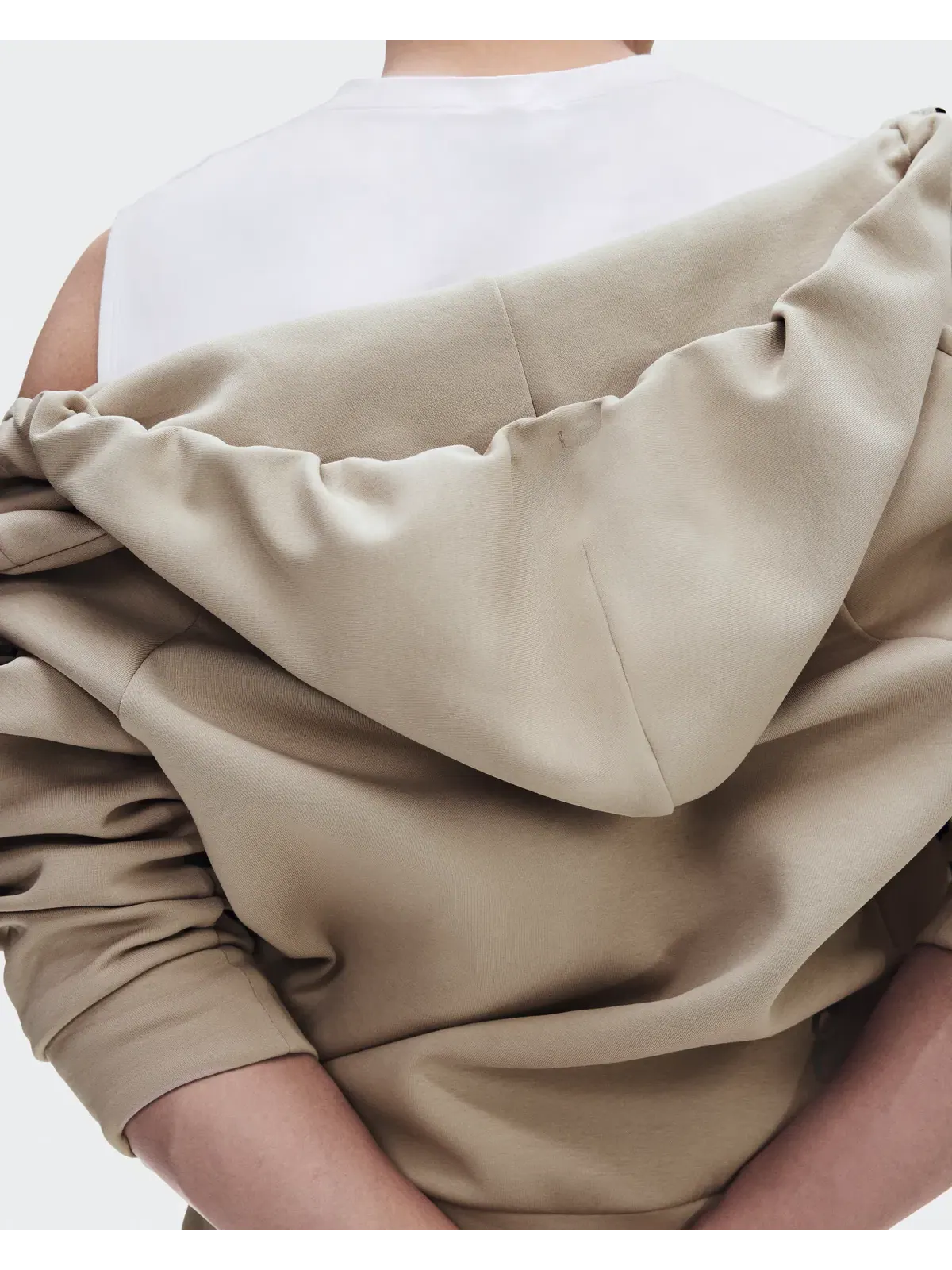 Мужское худи на молнии с карманами Focus Tech Zip Hoodie On — 6