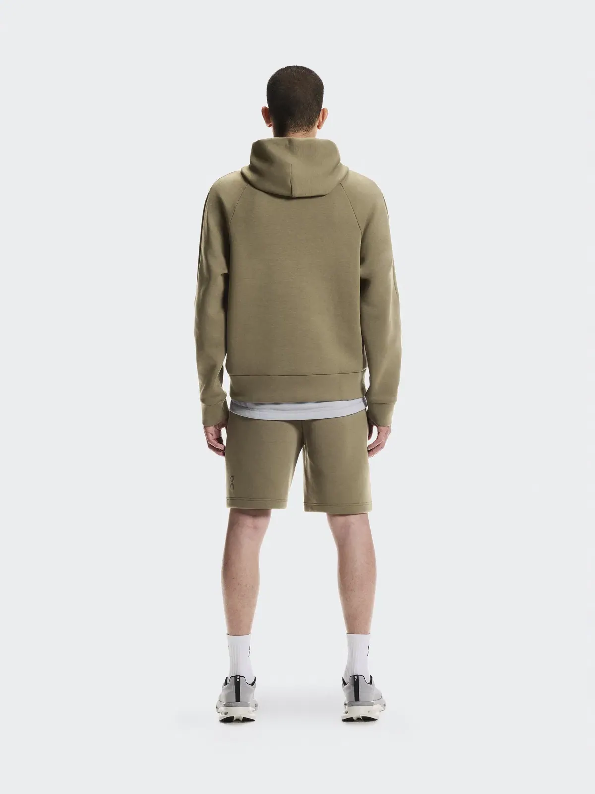 Мужское худи с карманом-кенгуру Focus Tech Hoodie On — 3