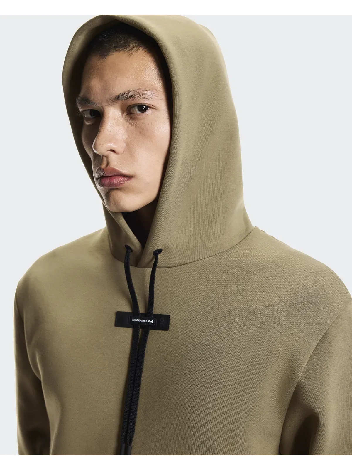 Мужское худи с карманом-кенгуру Focus Tech Hoodie On — 8
