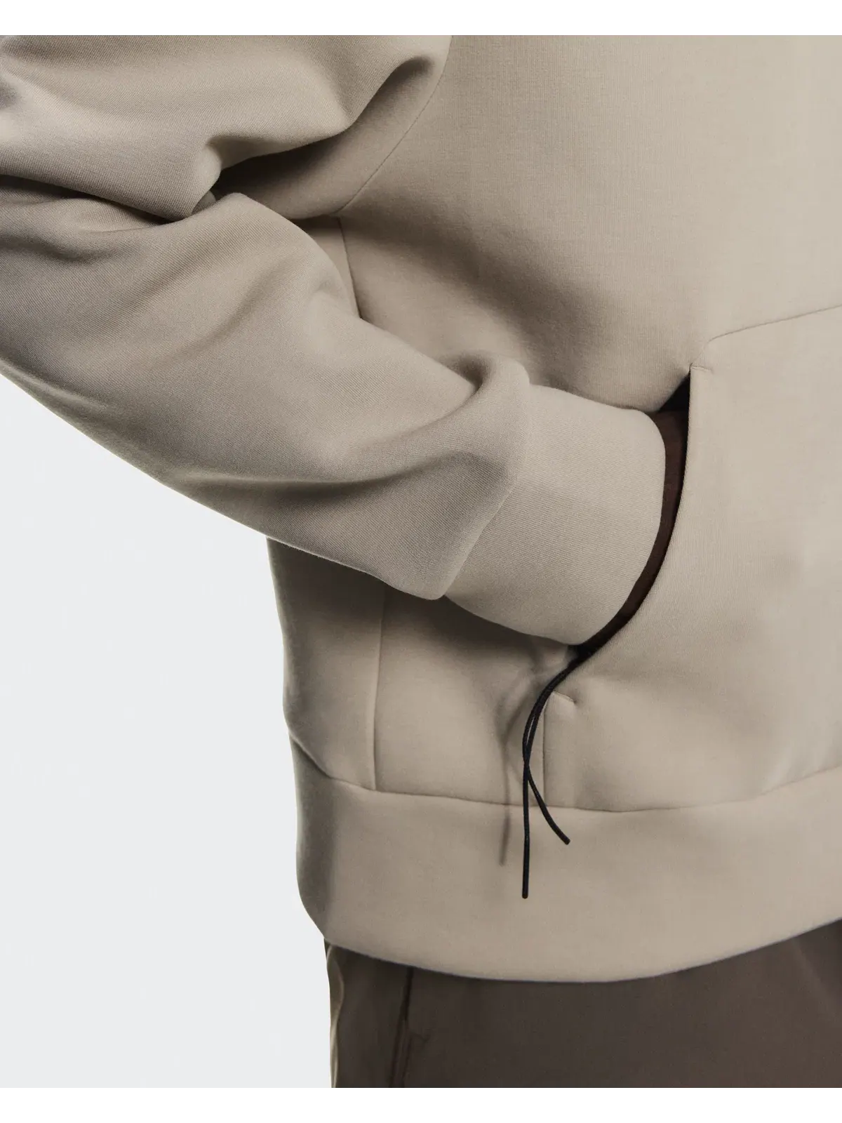 Мужское худи с карманом-кенгуру Focus Tech Hoodie On — 8