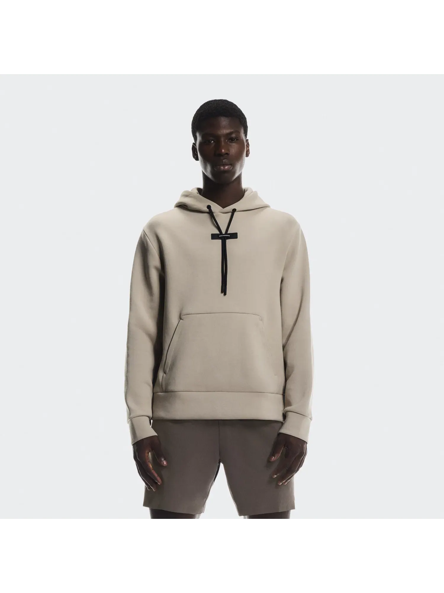Мужское худи с карманом-кенгуру Focus Tech Hoodie On — 9