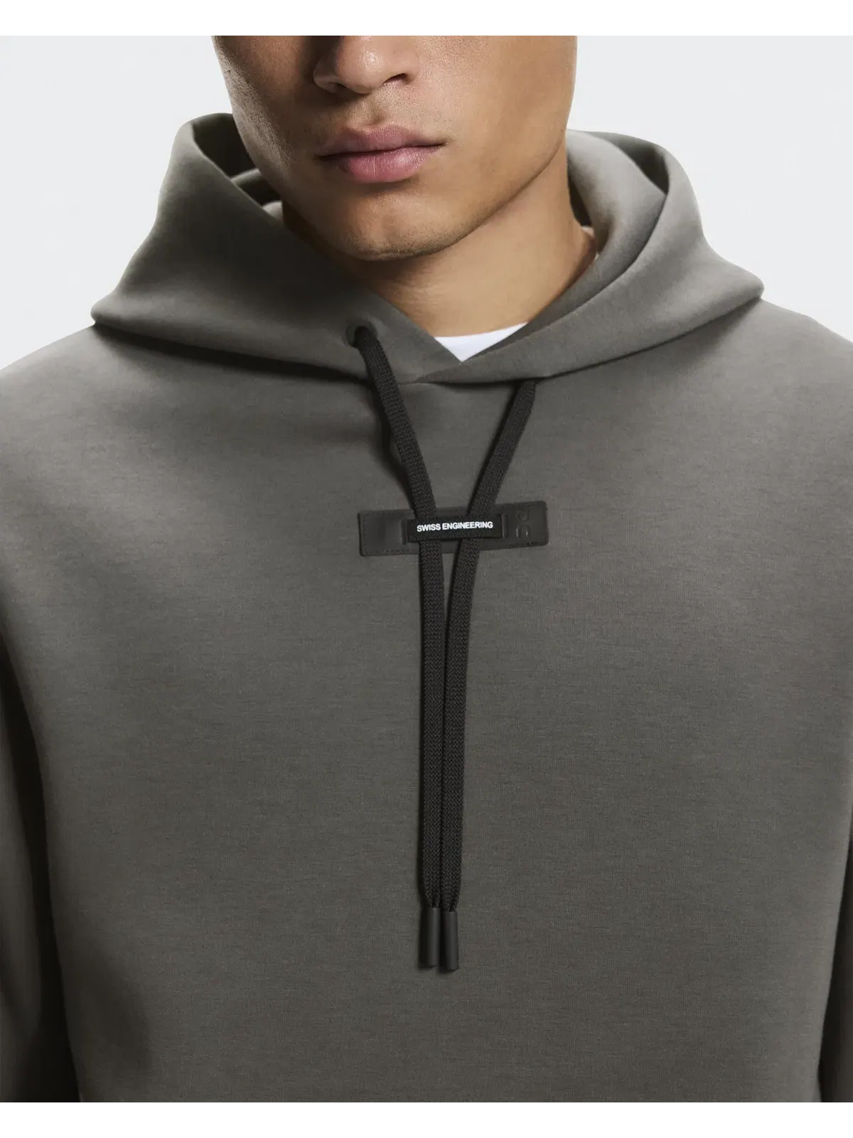 Мужское худи с карманом-кенгуру Focus Tech Hoodie On — 5