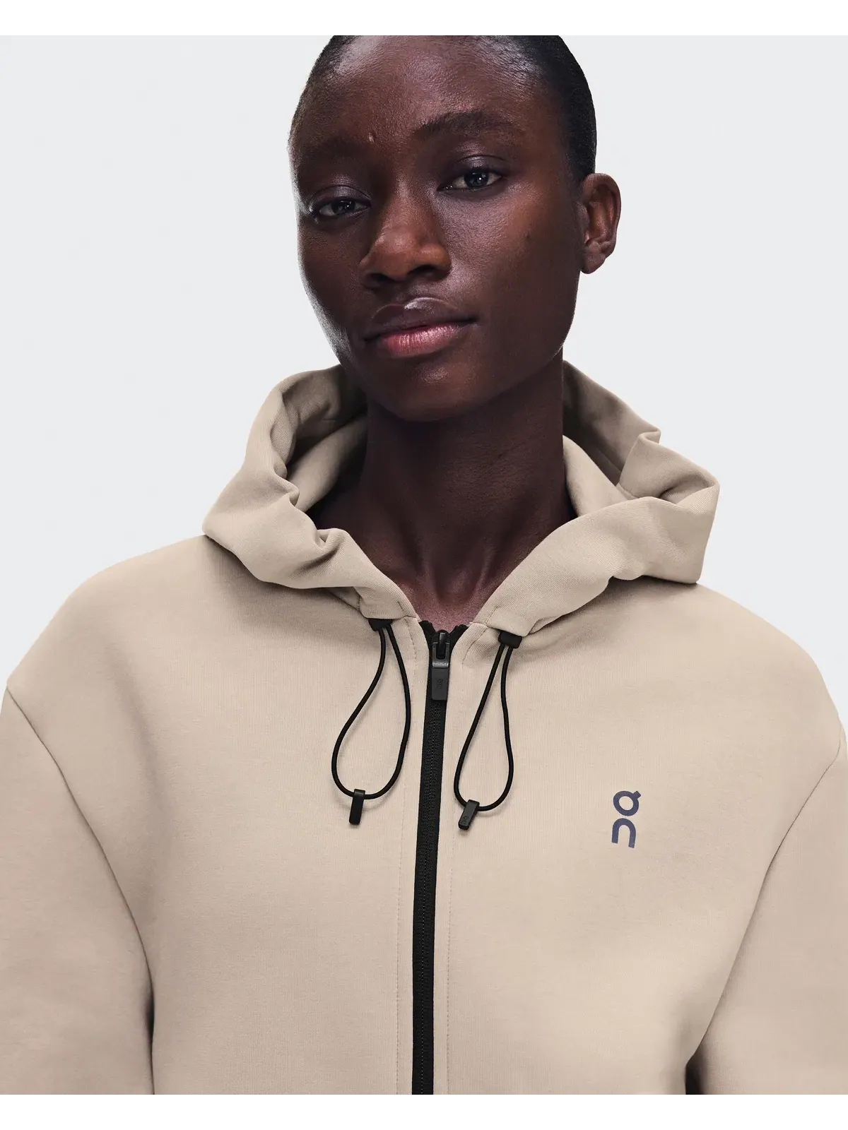 Женское худи на молнии с карманами Focus Tech Zip Hoodie On — 3