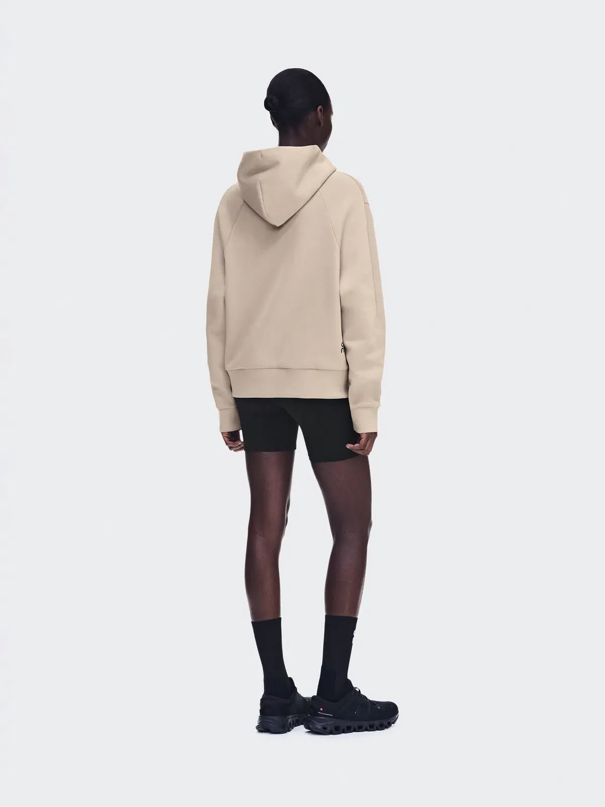 Женское худи на молнии с карманами Focus Tech Zip Hoodie On — 4