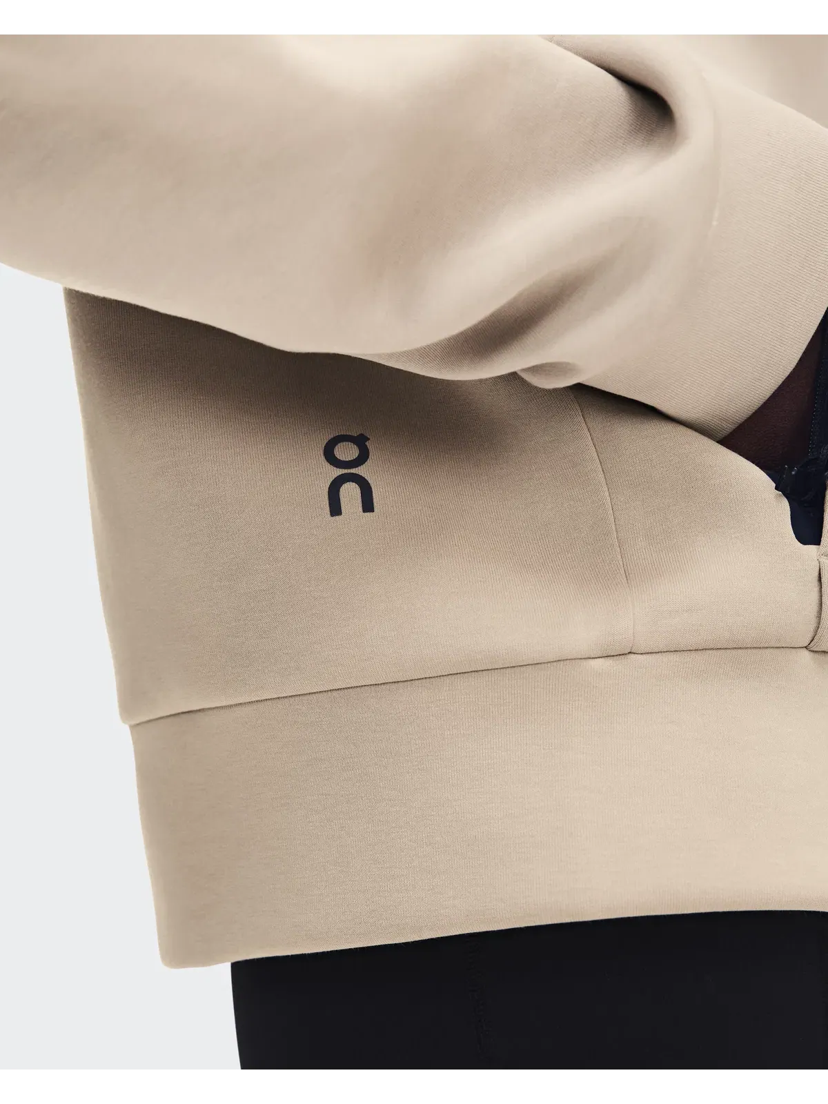 Женское худи на молнии с карманами Focus Tech Zip Hoodie On — 8