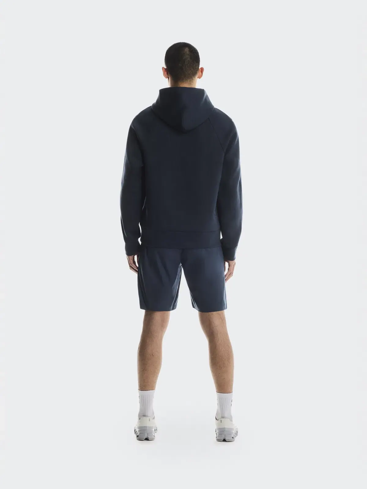 Мужское худи с карманом-кенгуру Focus Tech Hoodie On — 3