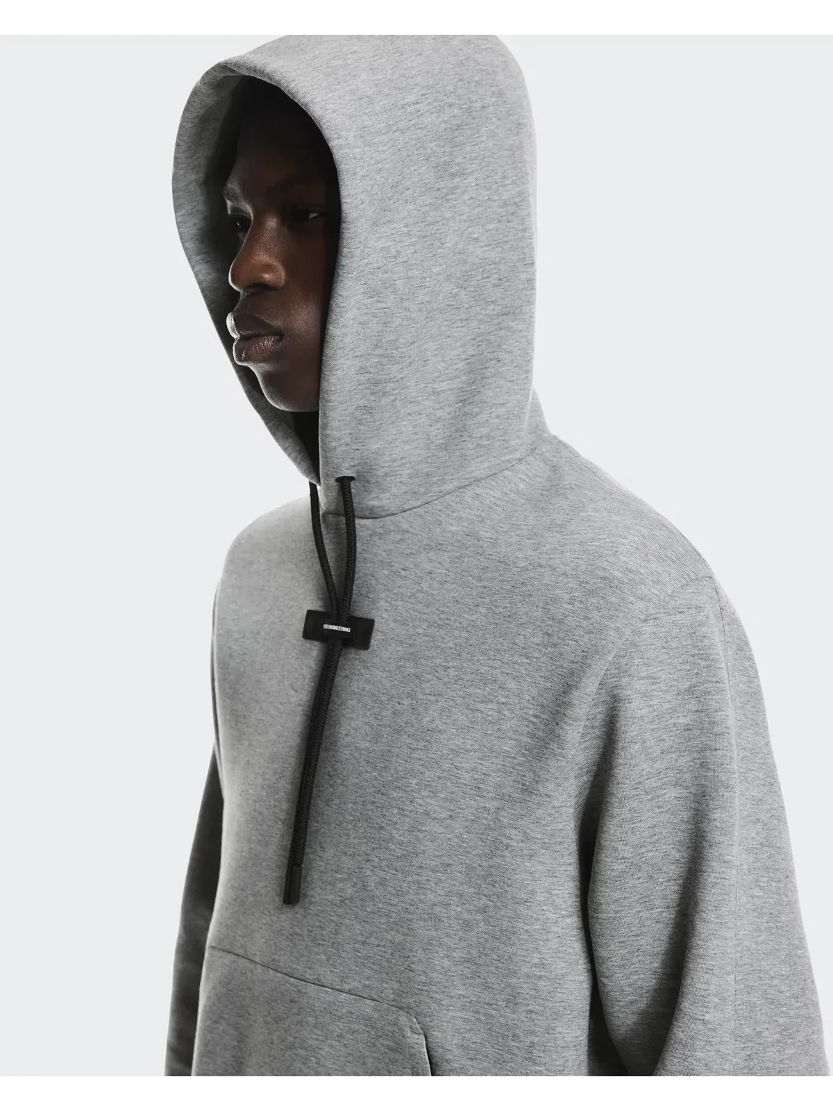 Мужское худи с карманом-кенгуру Focus Tech Hoodie On — 5