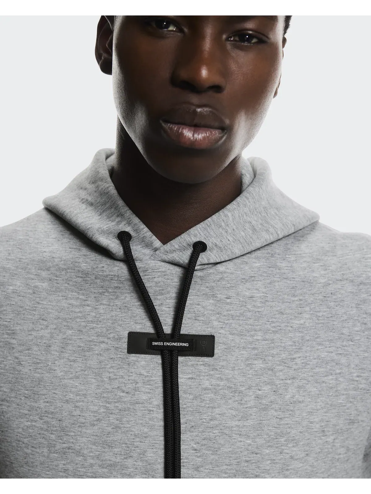 Мужское худи с карманом-кенгуру Focus Tech Hoodie On — 7