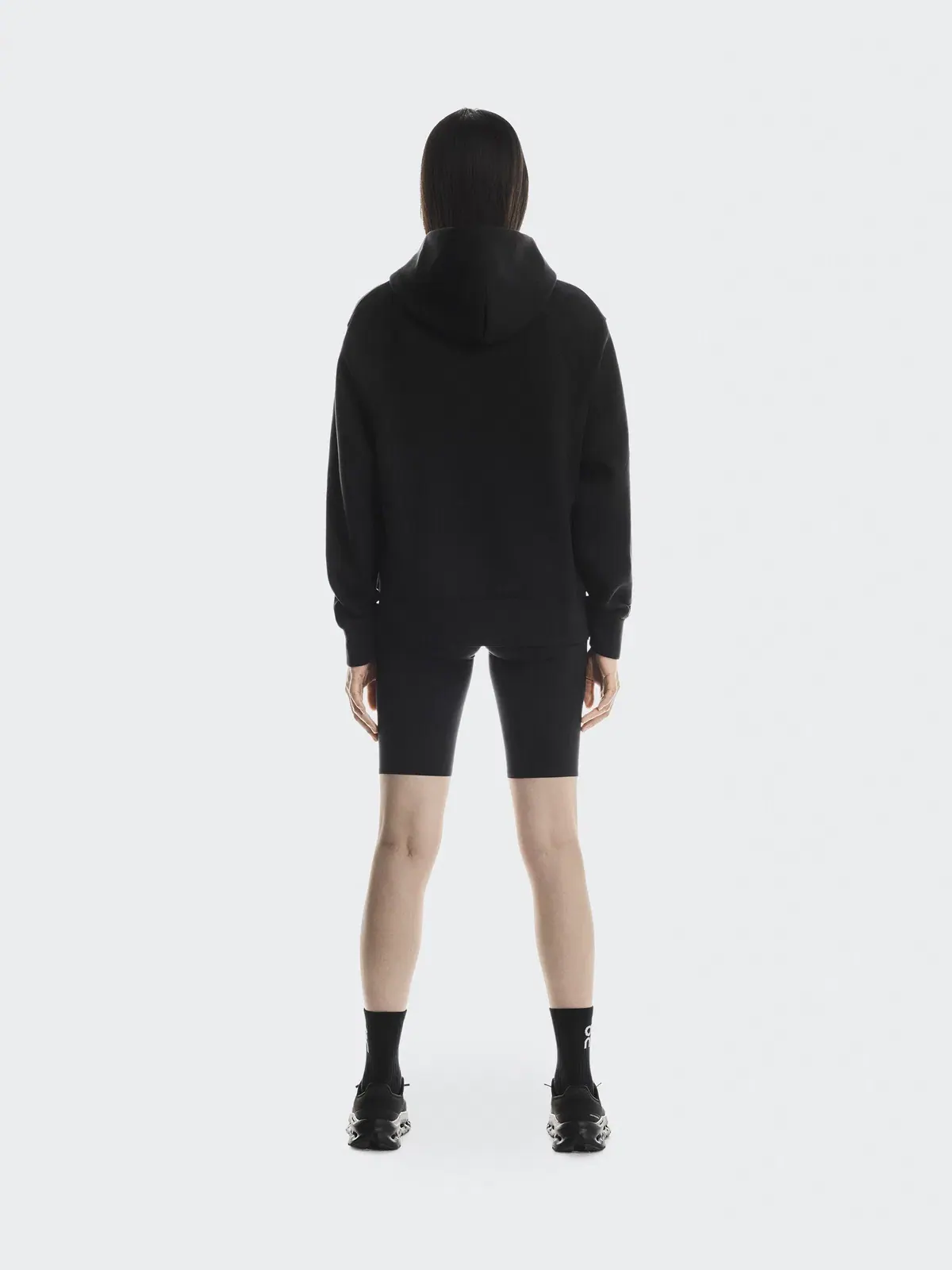Женское худи с карманом-кенгуру Focus Tech Hoodie On — 3