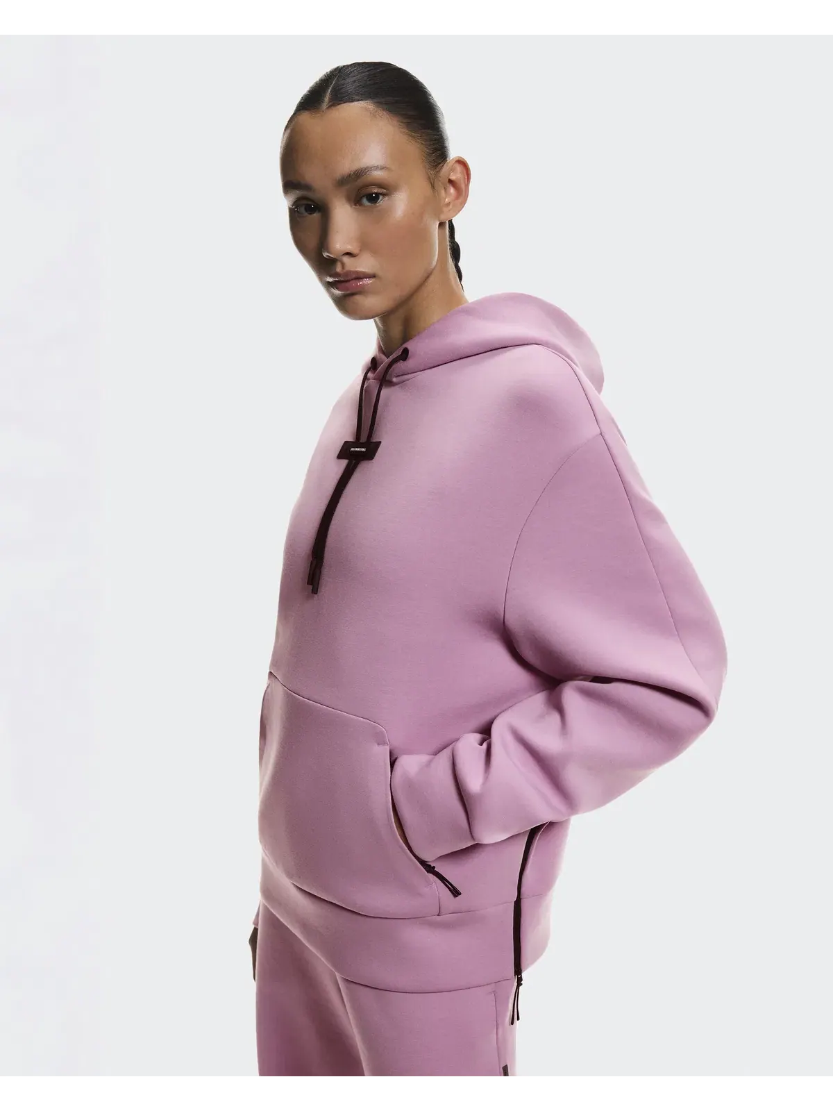 Женское худи с карманом-кенгуру Focus Tech Hoodie On, Sakura — 9