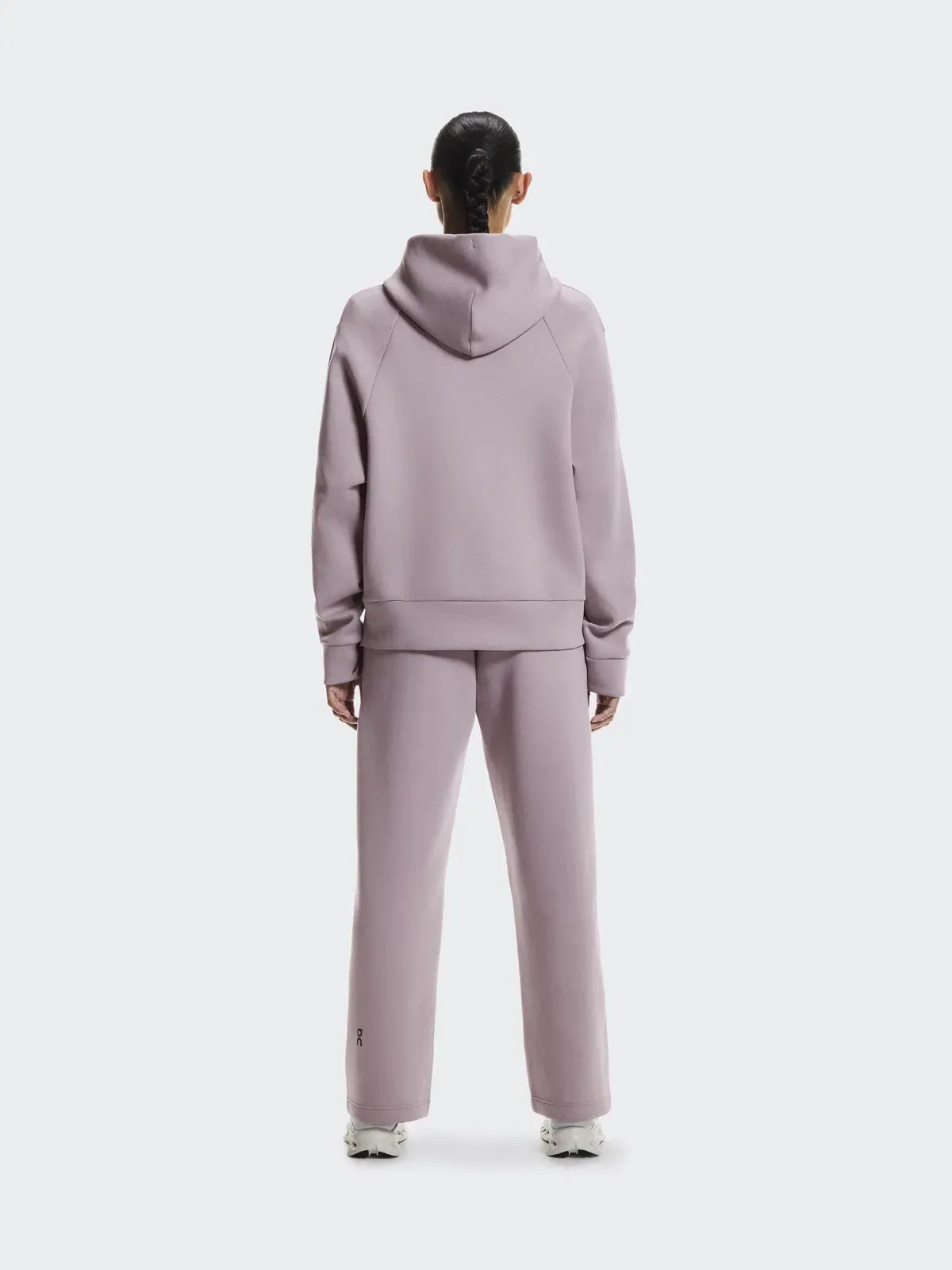 Женское худи с карманом-кенгуру Focus Tech Hoodie On, Heron — 3