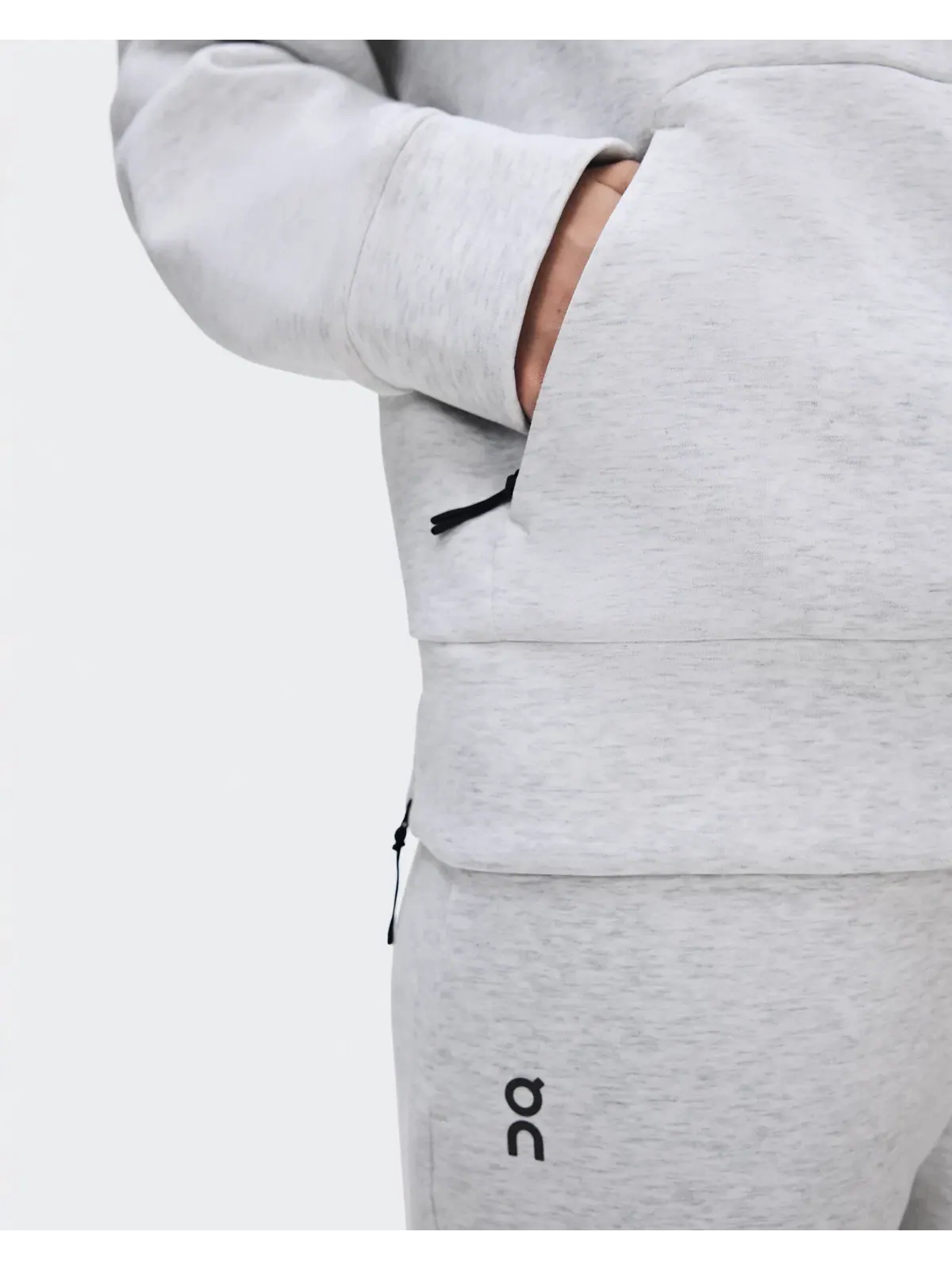 Женское худи с карманом-кенгуру Focus Tech Hoodie On, Crater — 9
