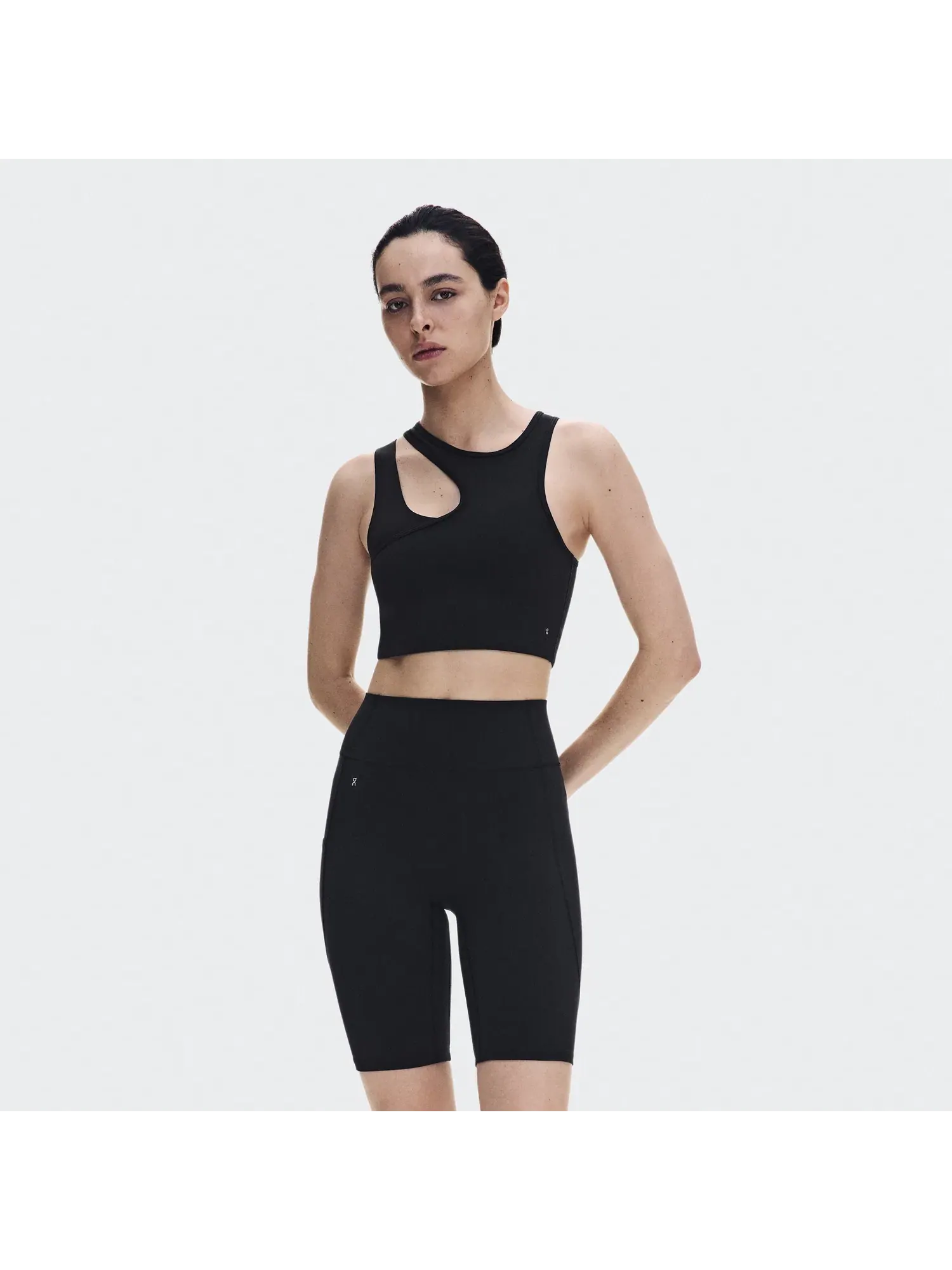 Женский топ без рукавов с асимметричным дизайном Studio Asymmetric Crop On — 8
