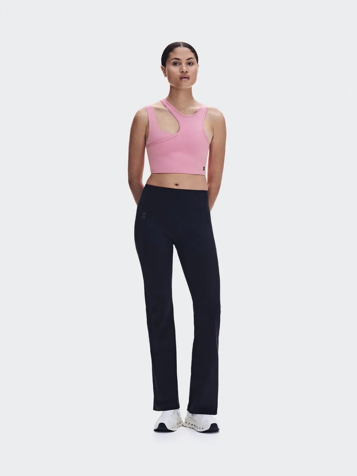 Женский топ-кроп с асимметричным дизайном Studio Asymmetric Crop On — 2