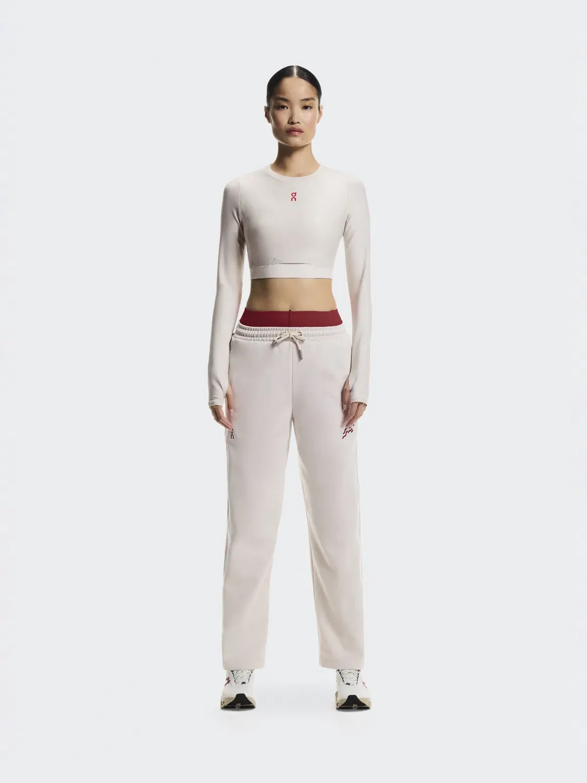 Женский тренировочный лонгслив укороченный с сетчатой вставкой Train Long Sleeve Crop Year of the Horse On — 2