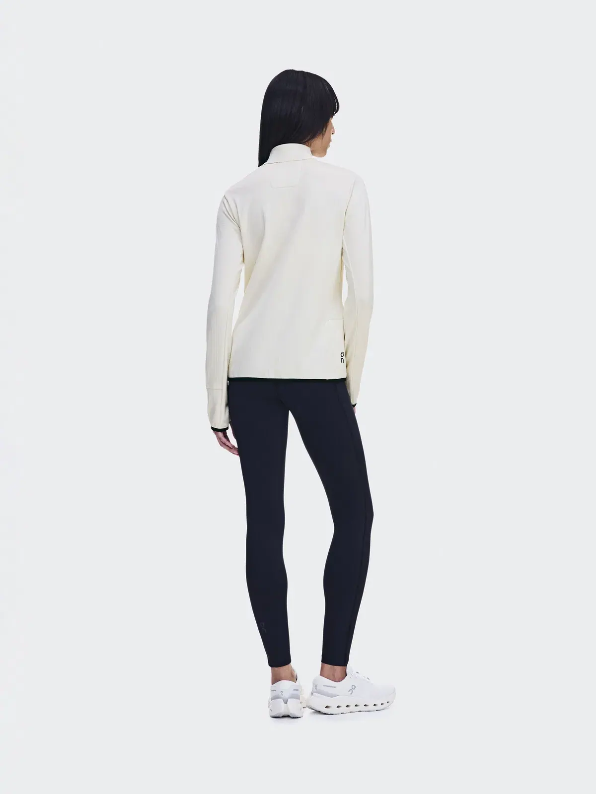Женский лонгслив утепленный с потайным карманом Climate Shirt On, Hare — 4