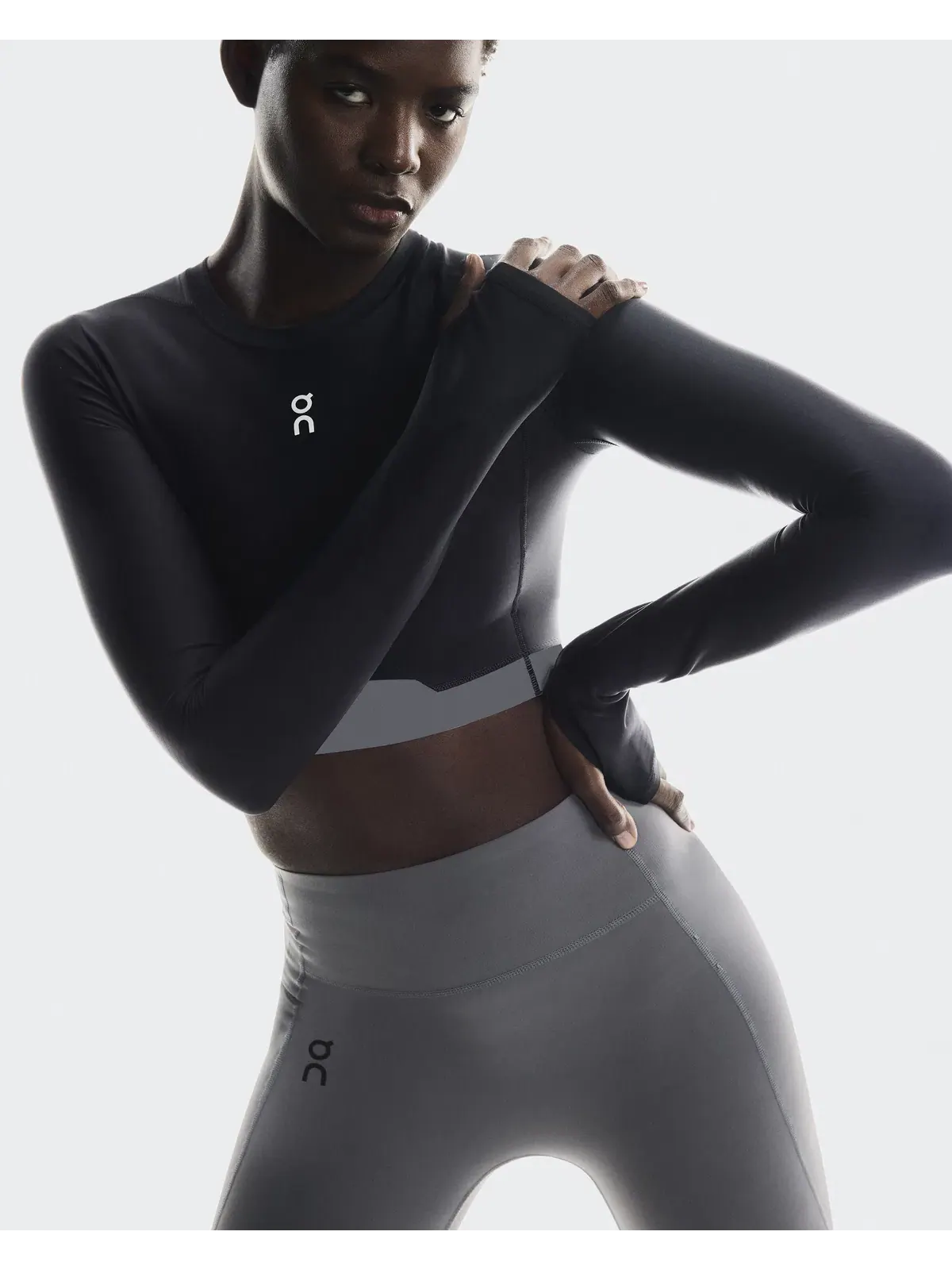 Женский лонгслив укороченный с сетчатой вставкой Train Long Sleeve Crop On — 7