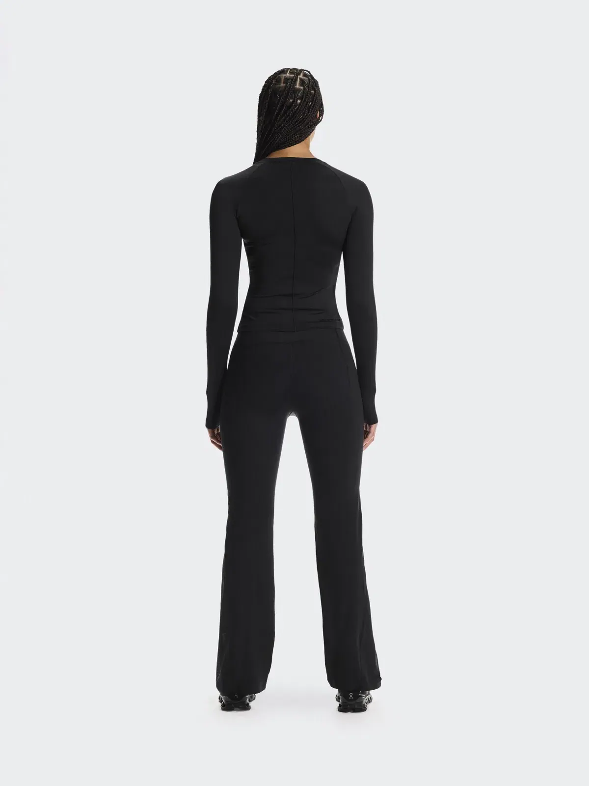 Женский лонгслив облегающий Studio Long-T On — 3