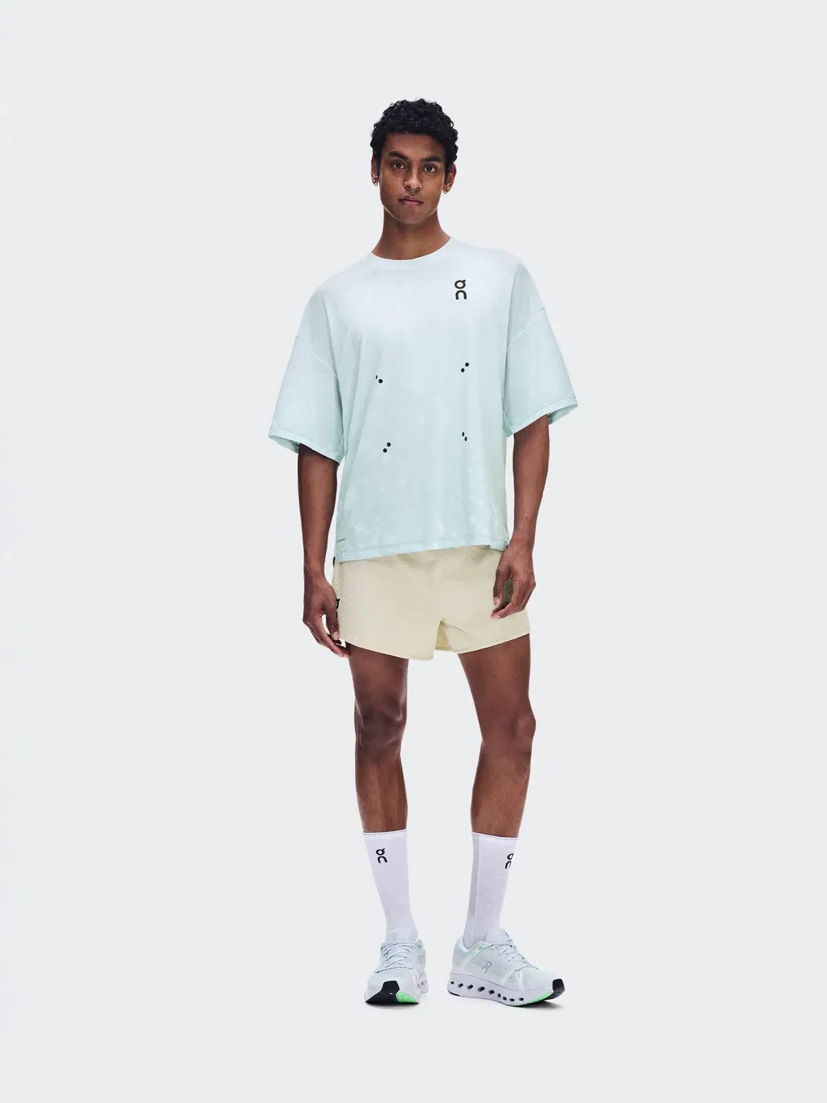 Мужские шорты для бега легкие водоотталкивающие Performance Volt Shorts On, Hare — 2