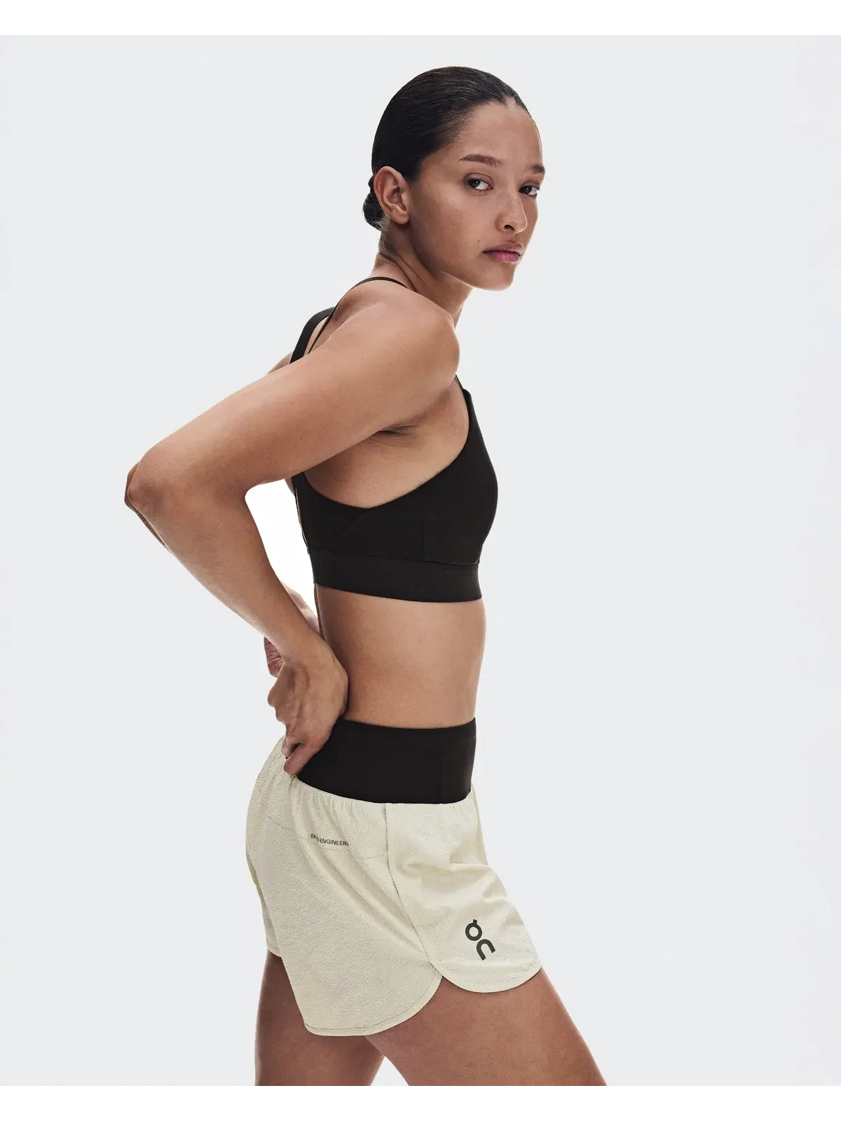 Женские беговые шорты с принтом Performance Volt Shorts On, Hare — 6