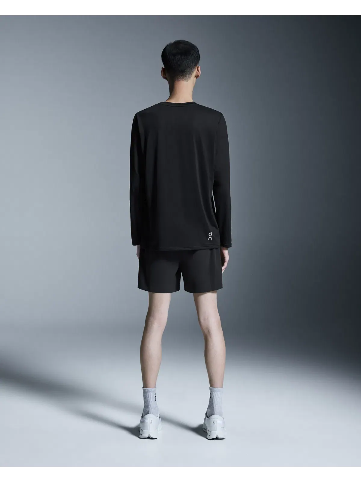 Мужские спортивные шорты для бега с эластичным поясом 5" Performance Shorts On Black — 3
