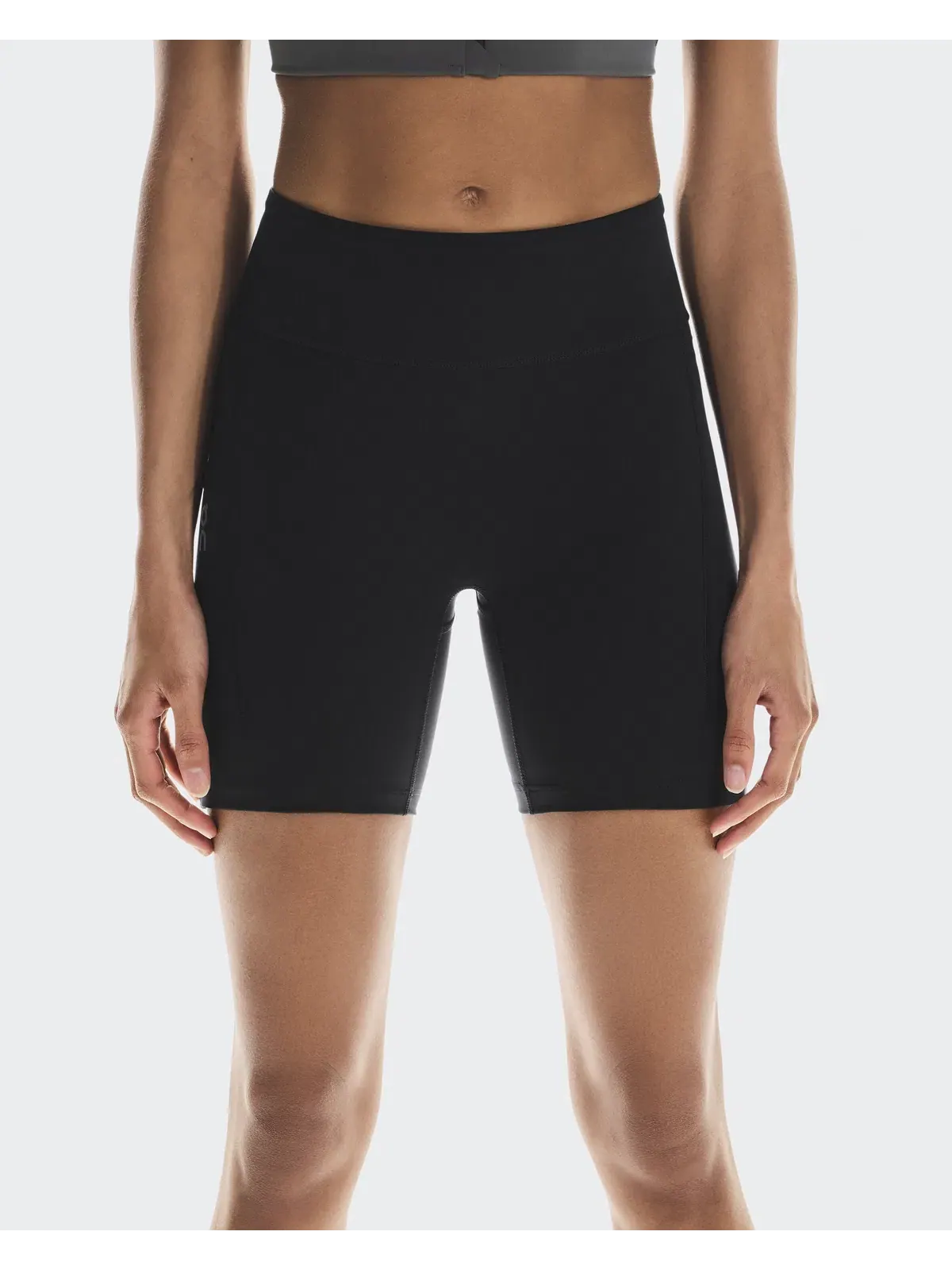 Женские беговые шорты-леггинсы с карманами Performance Tights Short On Black — 5