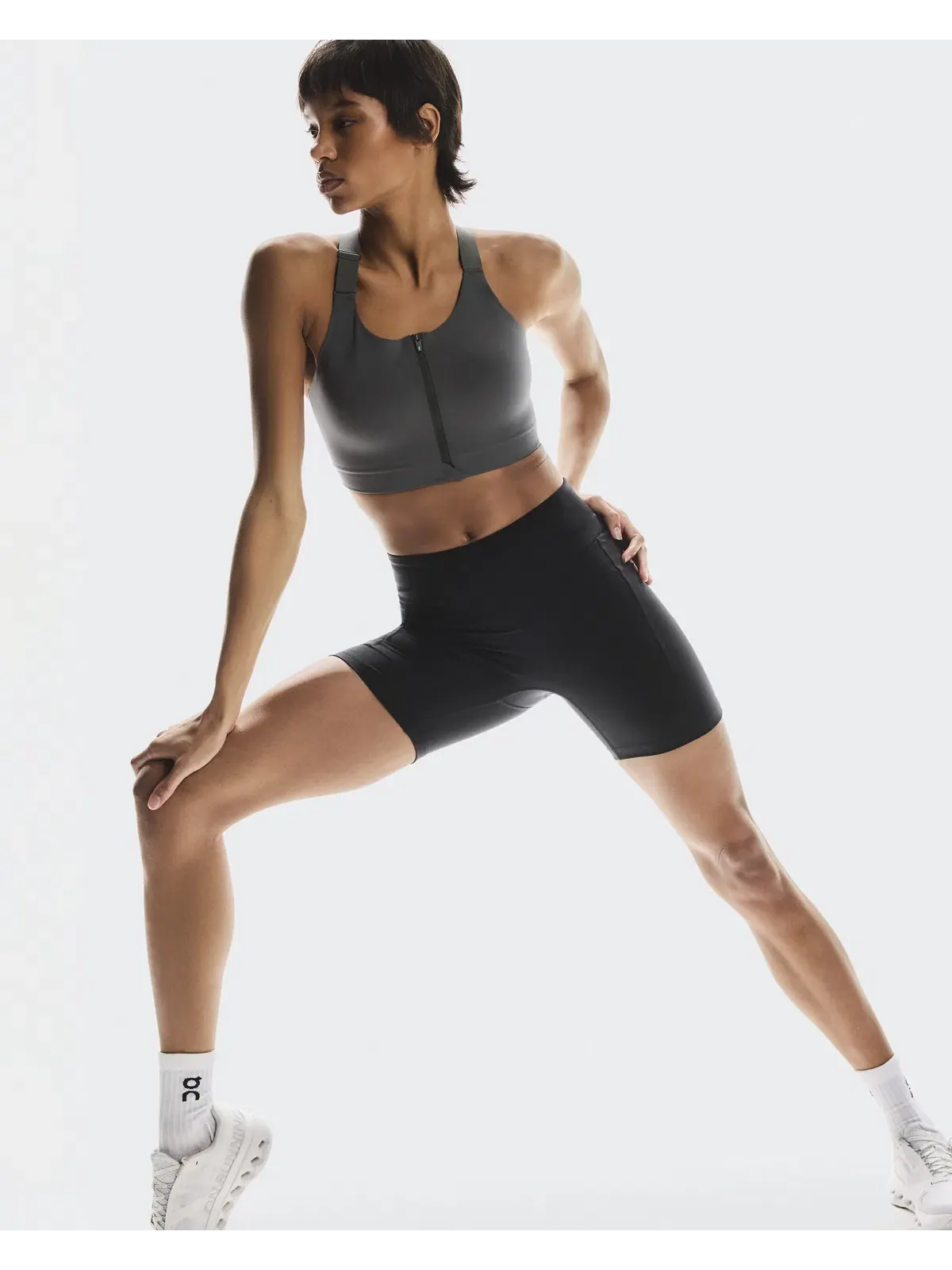 Женские беговые шорты-леггинсы с карманами Performance Tights Short On Black — 7