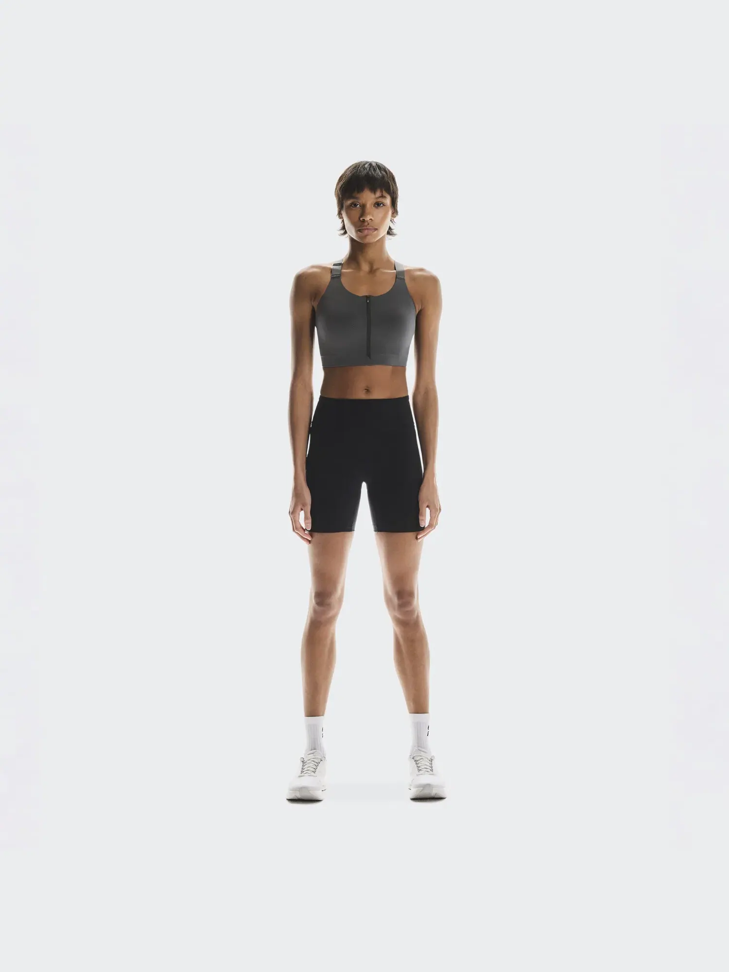 Женские беговые шорты-леггинсы с карманами Performance Tights Short On Black — 8