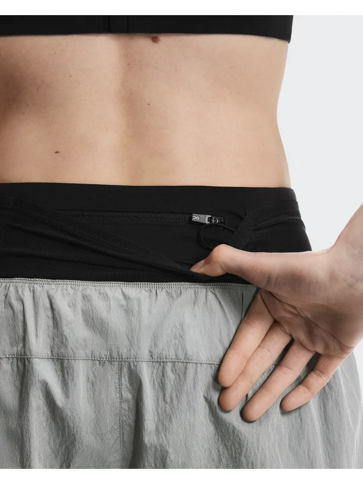 Женские шорты для бега с ветрозащитным внешним слоем Performance Volt Shorts On — 7