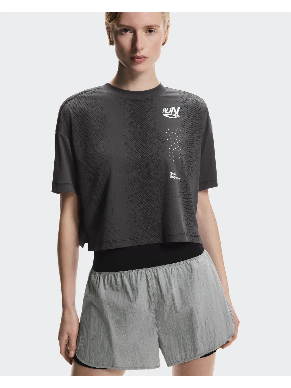 Женские шорты для бега с ветрозащитным внешним слоем Performance Volt Shorts On — 9