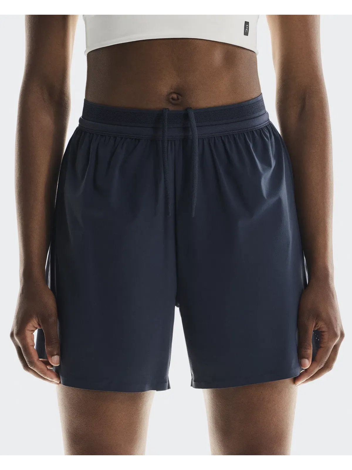 Женские спортивные шорты для бега с эластичным поясом 5" Performance Shorts On Navy — 5