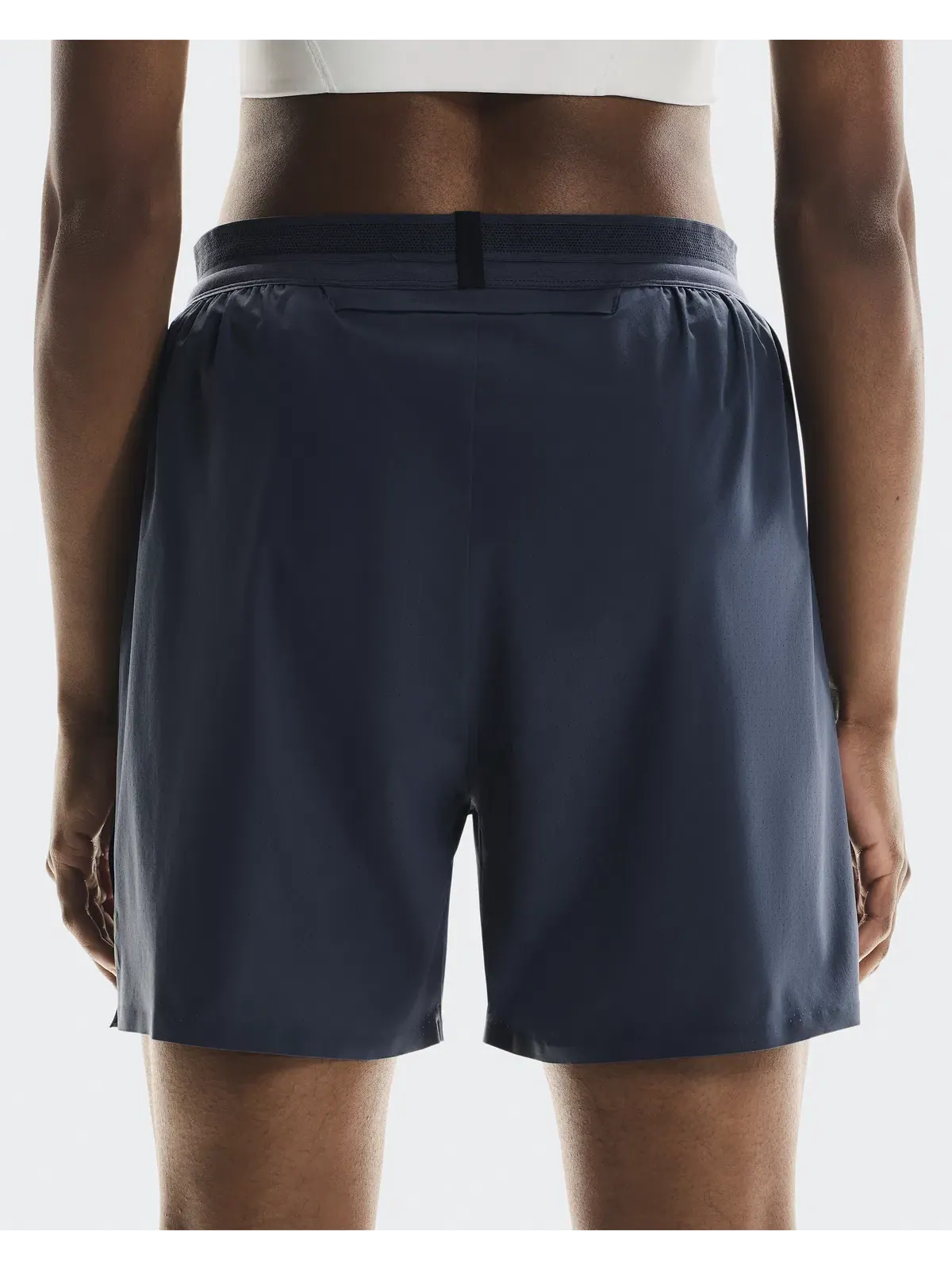Женские спортивные шорты для бега с эластичным поясом 5" Performance Shorts On Navy — 6