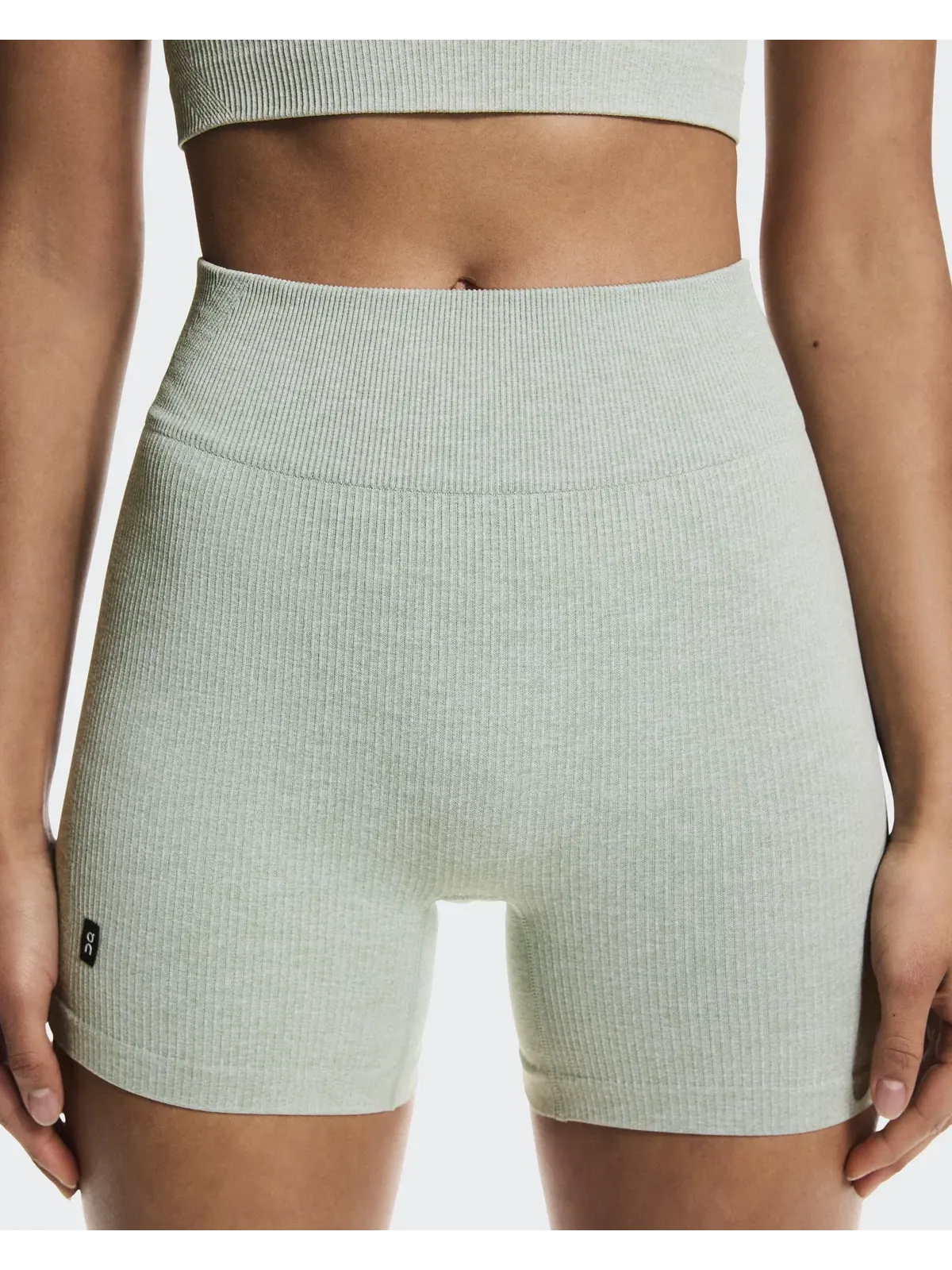 Женские шорты с высокой посадкой Studio Knit Shorts On, Mineral Heather — 6