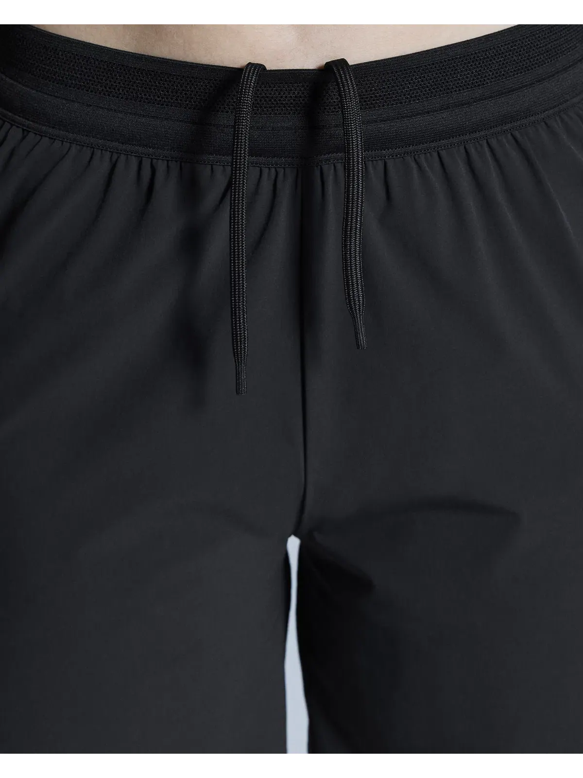 Женские шорты для бега с эластичным поясом 5" Performance Shorts On Black — 5