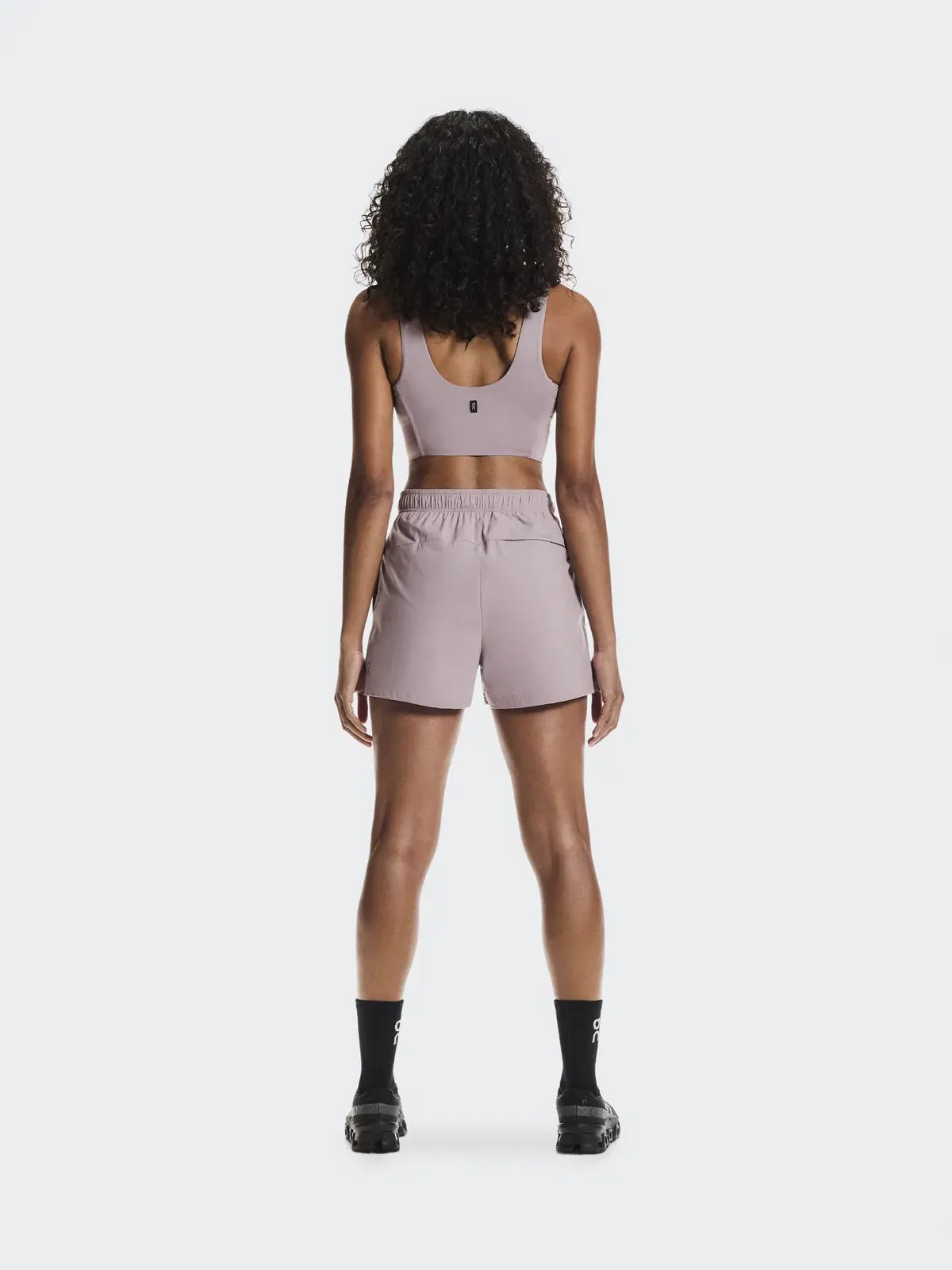 Женские беговые шорты с внутренними трусами On Core Shorts, Heron — 3