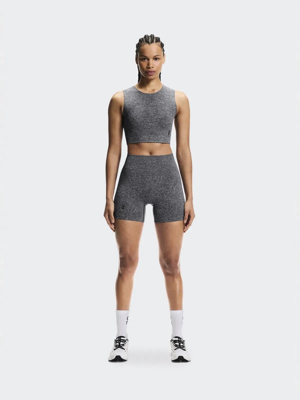Женские шорты бесшовные с высокой посадкой Studio Knit Shorts On — 2