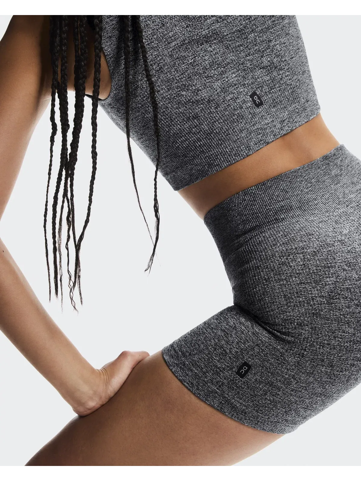 Женские шорты бесшовные с высокой посадкой Studio Knit Shorts On — 6