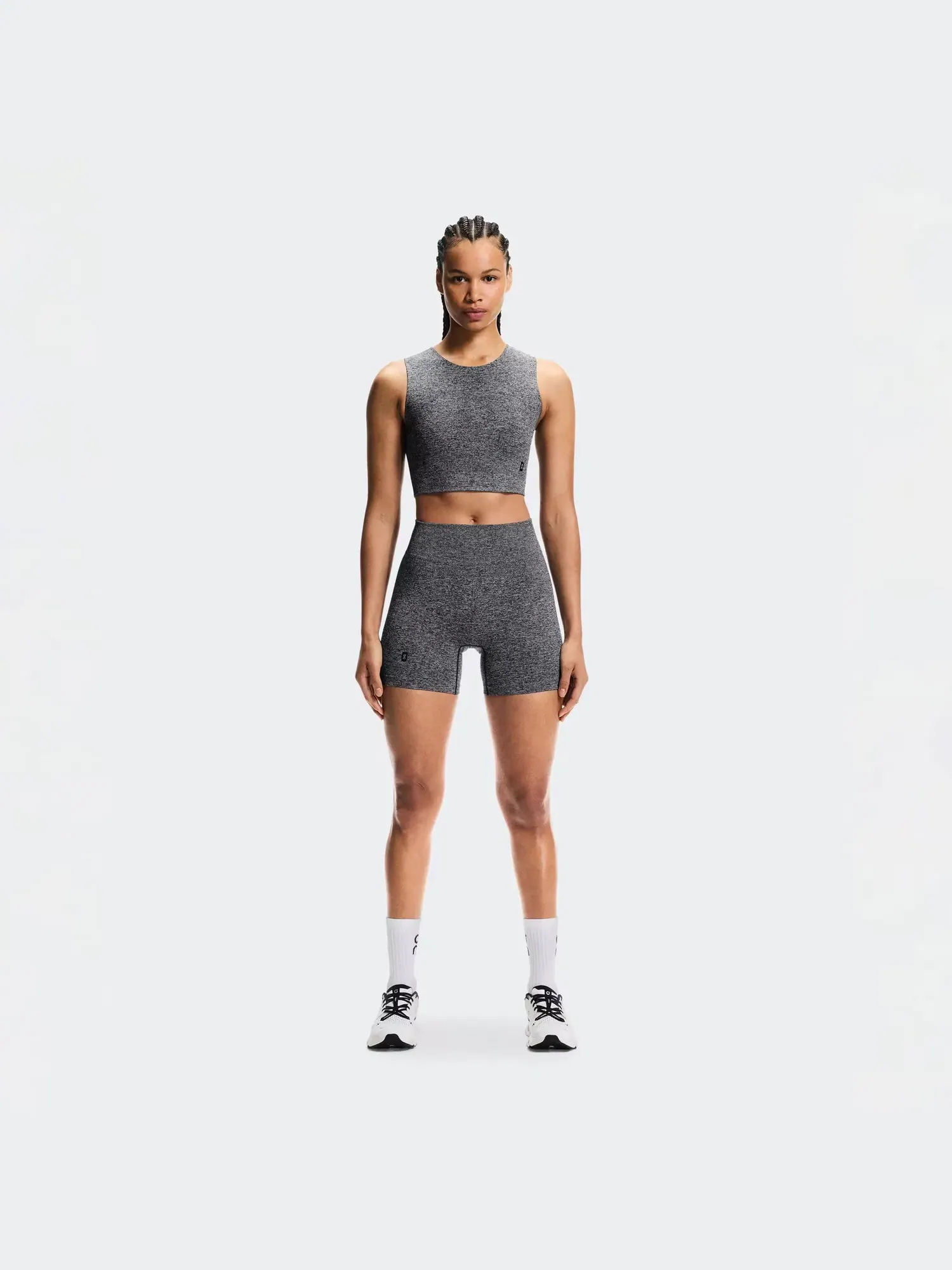 Женские шорты бесшовные с высокой посадкой Studio Knit Shorts On — 9