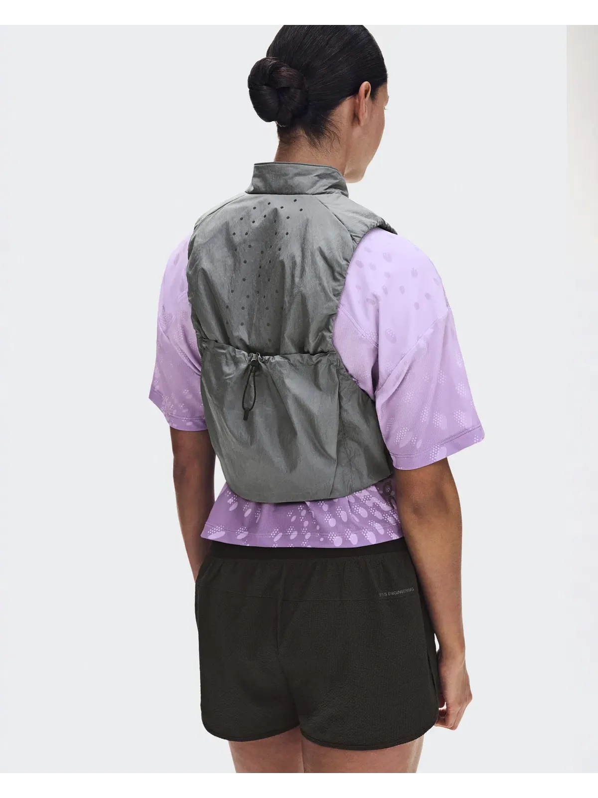 Женский жилет для бега утепляющий On Performance Volt Vest — 8