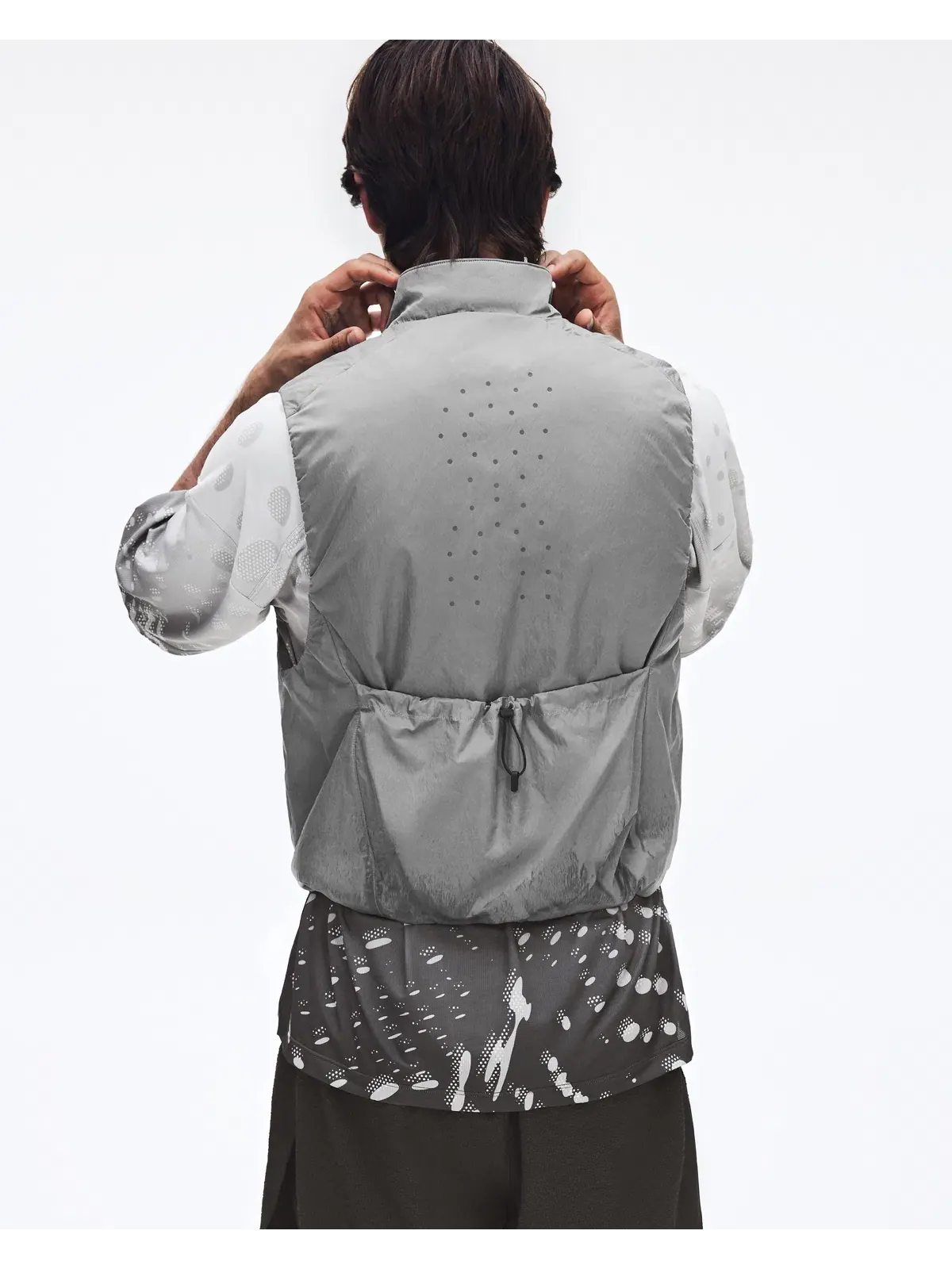 Мужской жилет Performance Volt Vest On — 6
