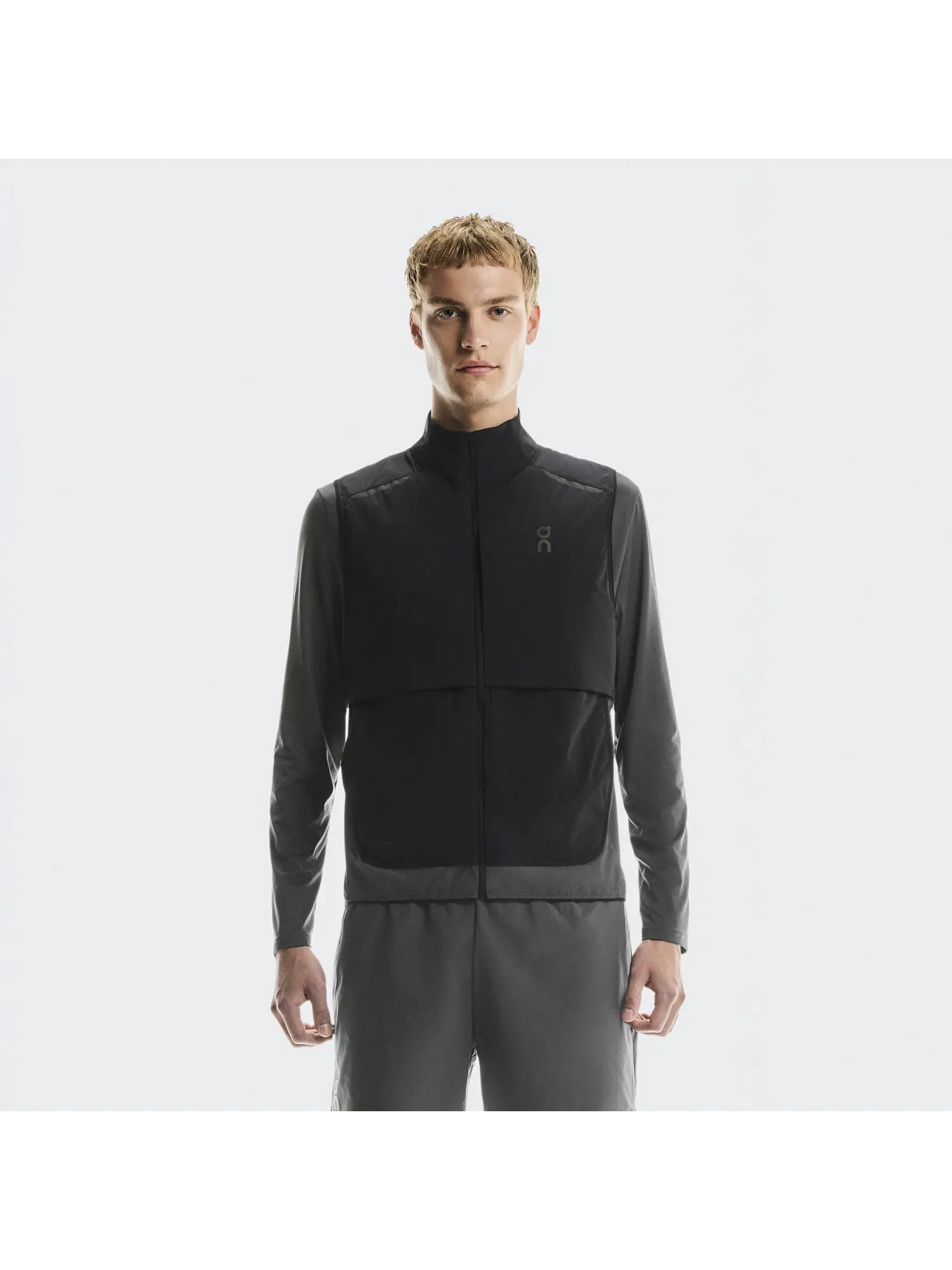 Мужской жилет для бега утепленный On Weather Vest — 9
