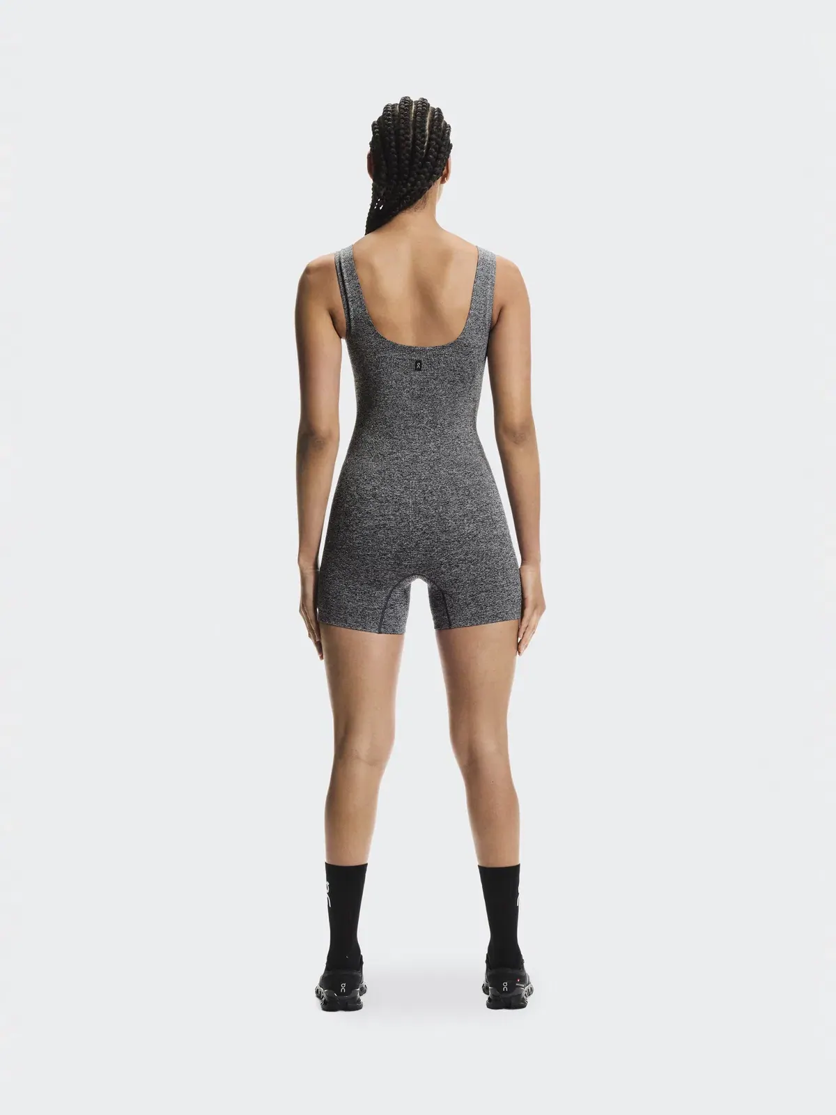 Женский боди-комбинезон бесшовный с 4-way stretch Studio Knit Bodysuit On — 3