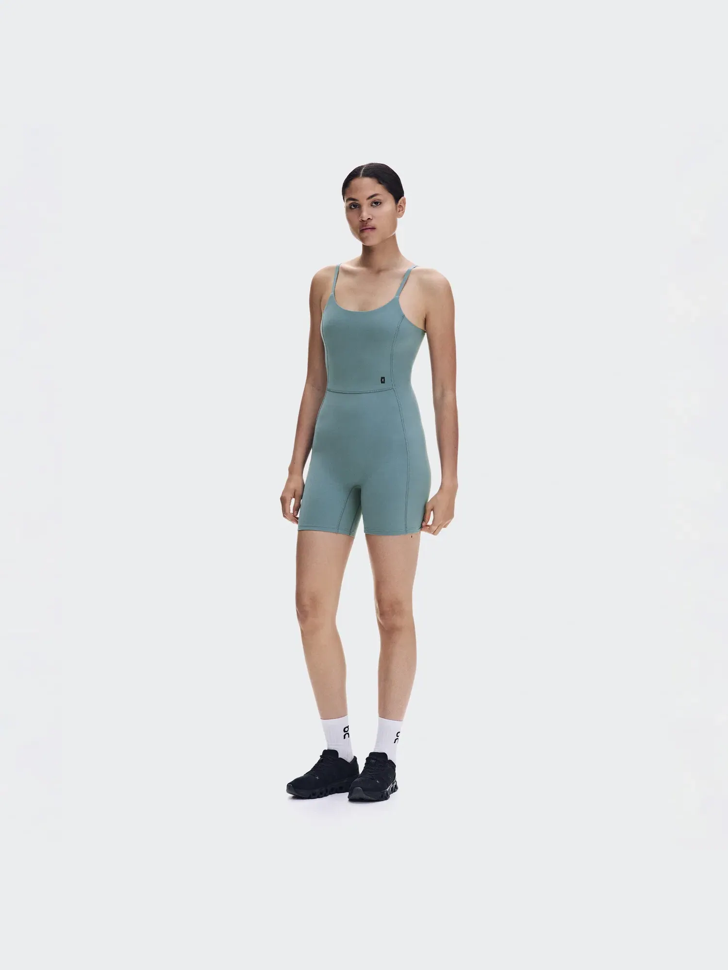 Женское боди для тренировок с регулируемыми бретелями Studio Bodysuit On — 9